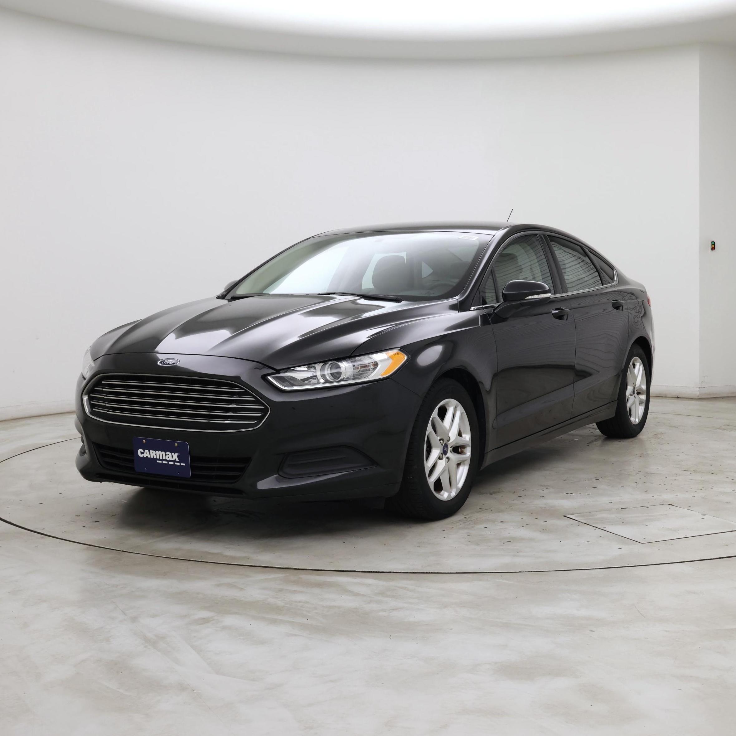 Thumbnail: 2015 Ford Fusion - 4
