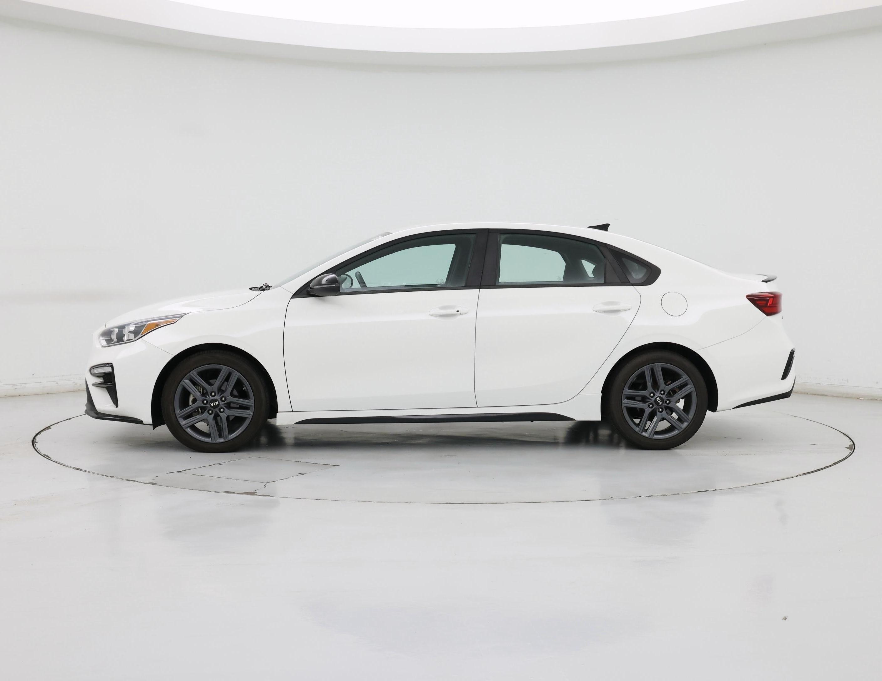 Thumbnail: 2021 Kia Forte - 3