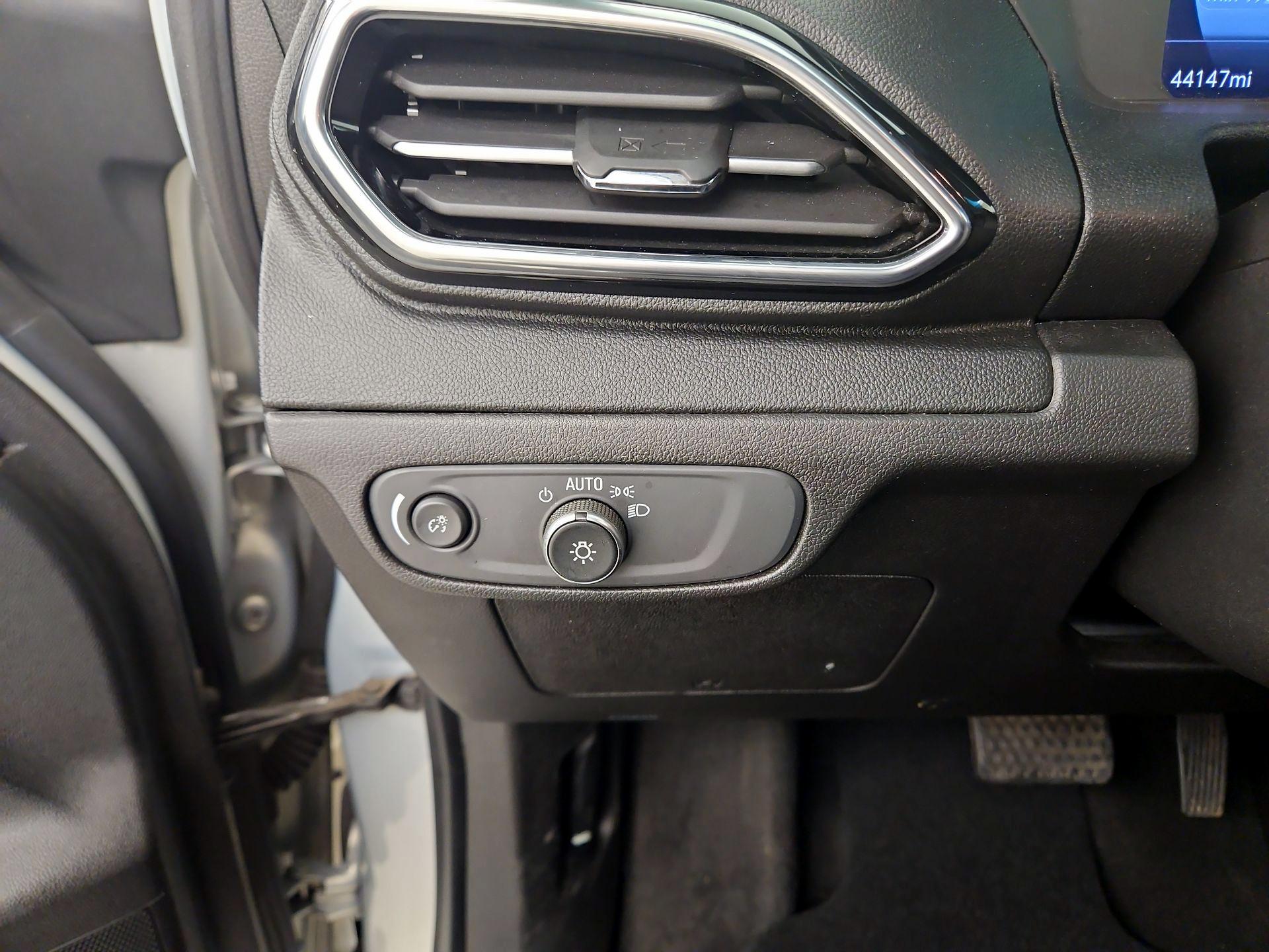 Thumbnail: 2023 Chevrolet Bolt EV - 13