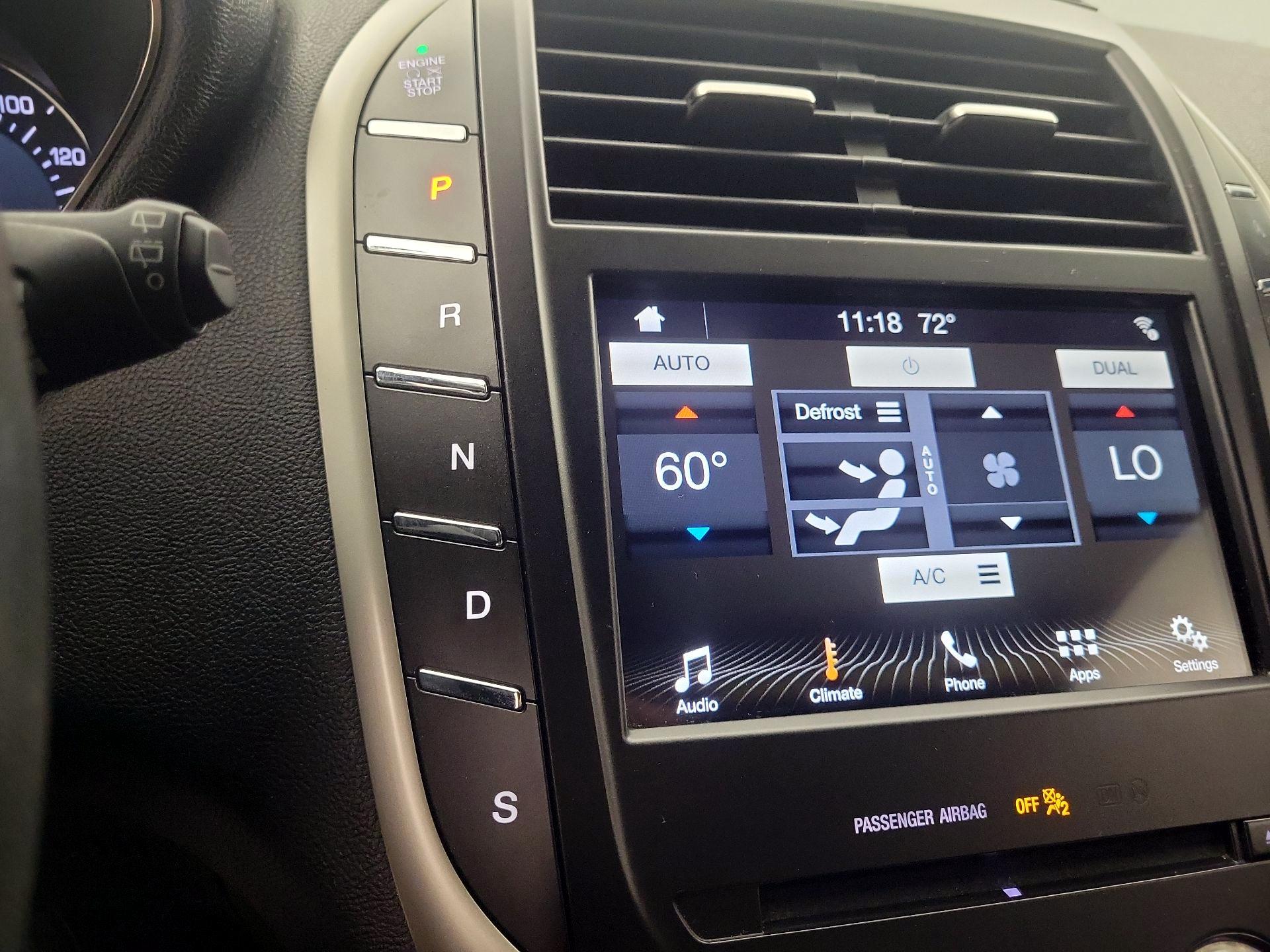 Thumbnail: 2019 Lincoln MKC - 17