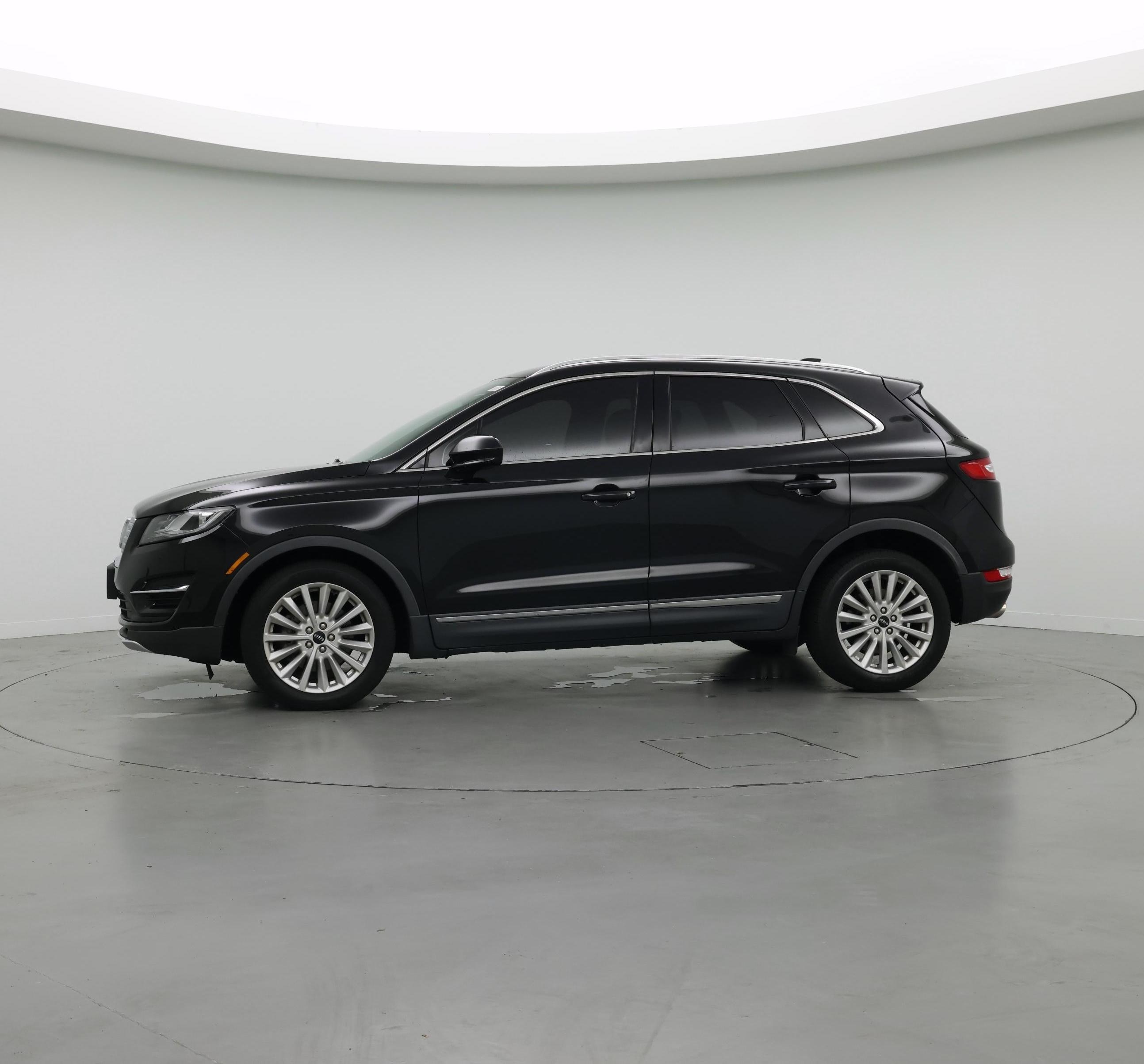 Thumbnail: 2019 Lincoln MKC - 3
