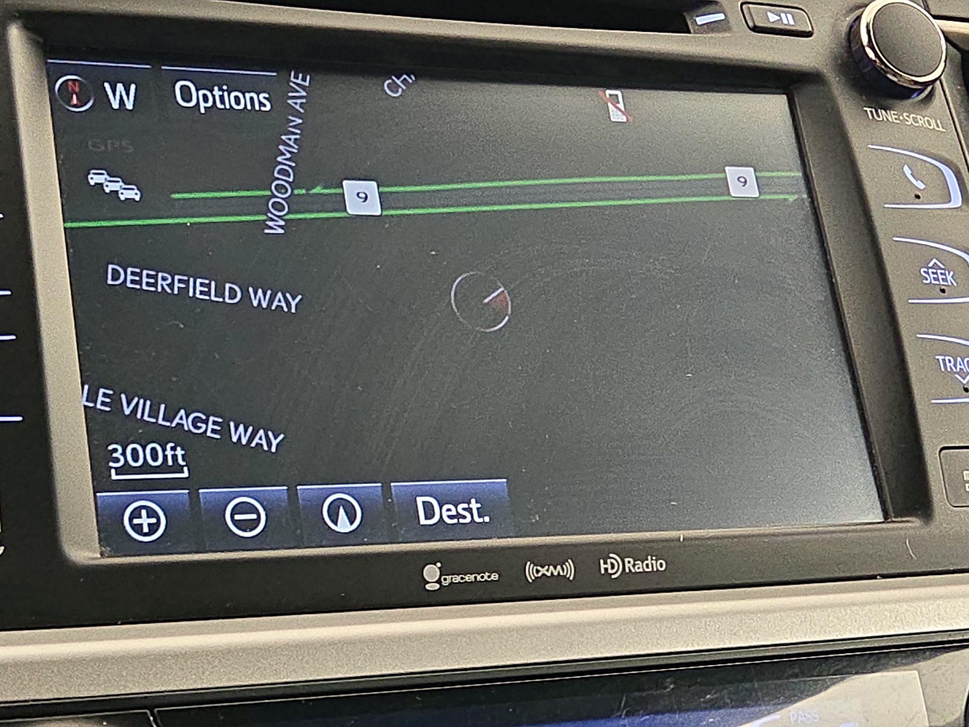 Thumbnail: 2019 Toyota Highlander - 14