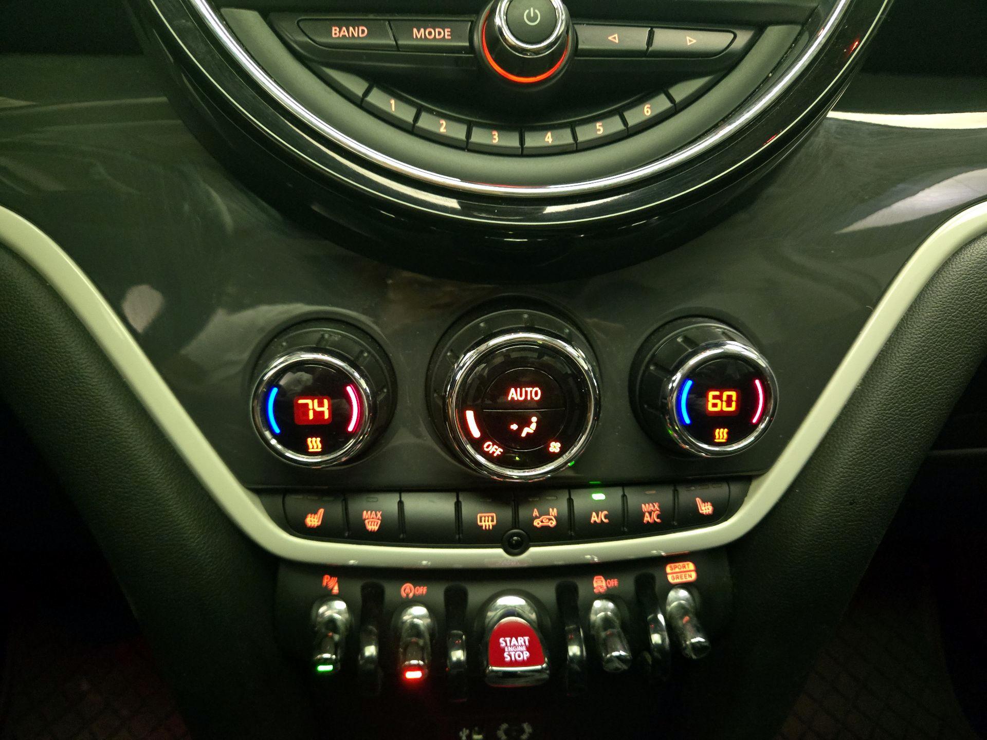 Thumbnail: 2018 MINI Cooper Countryman - 16