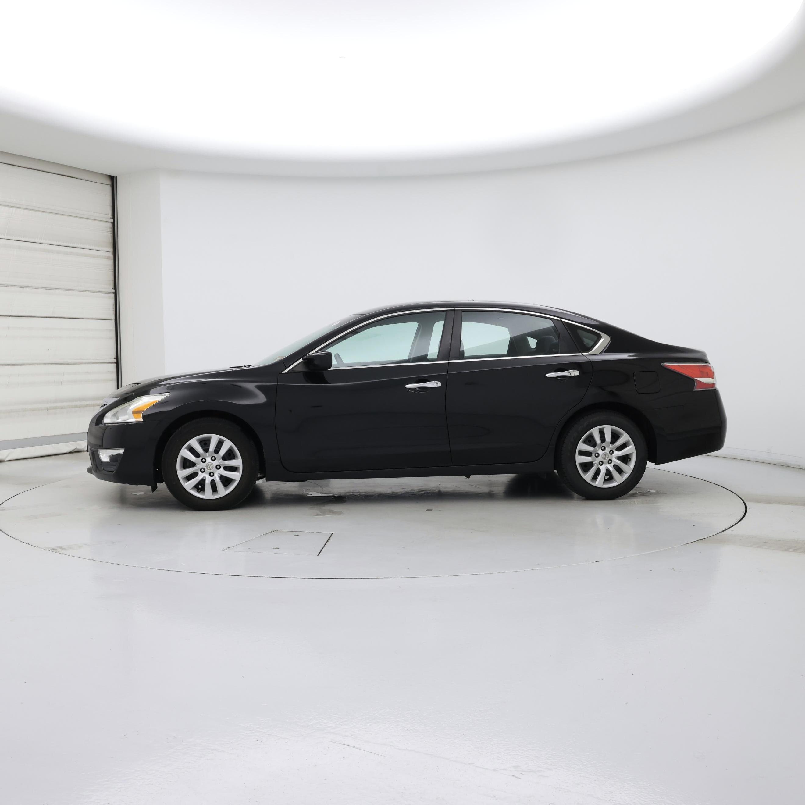 Thumbnail: 2015 Nissan Altima - 3