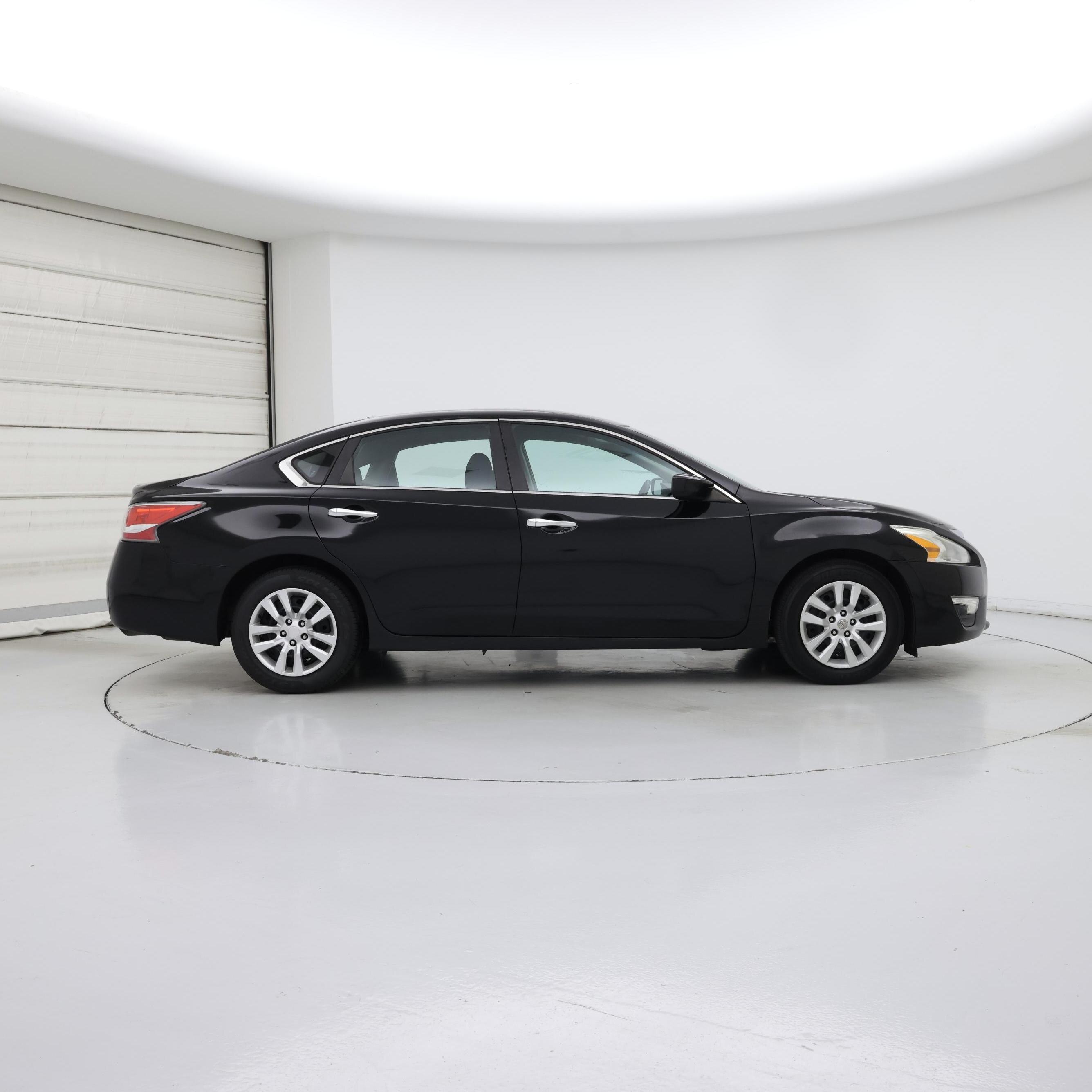 Thumbnail: 2015 Nissan Altima - 7
