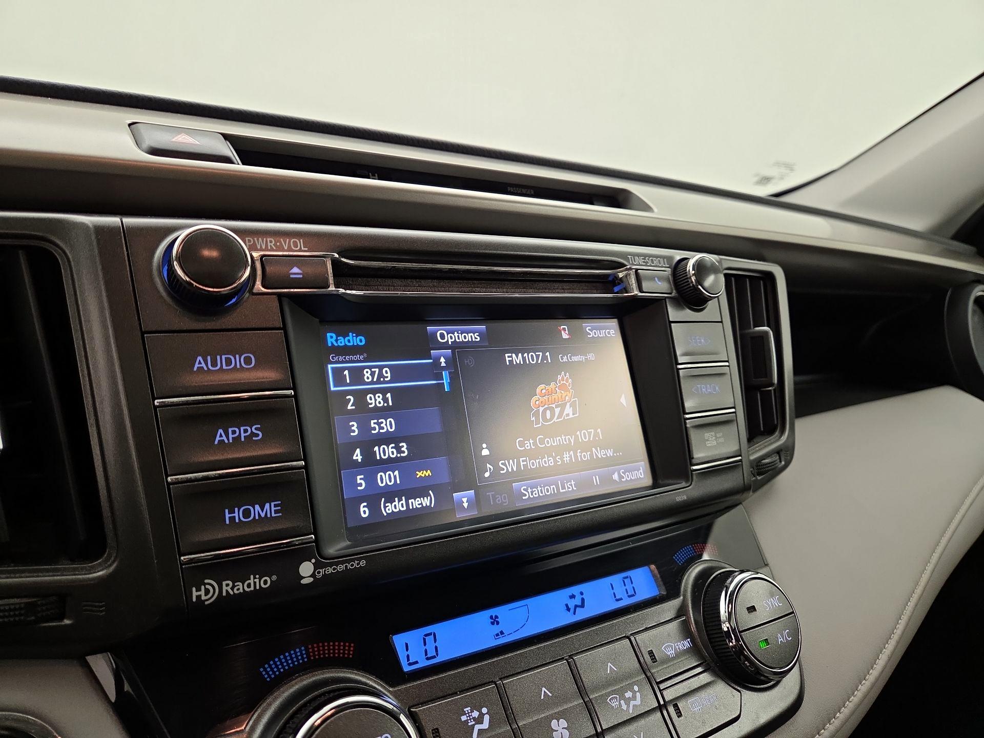 Thumbnail: 2015 Toyota RAV4 - 15