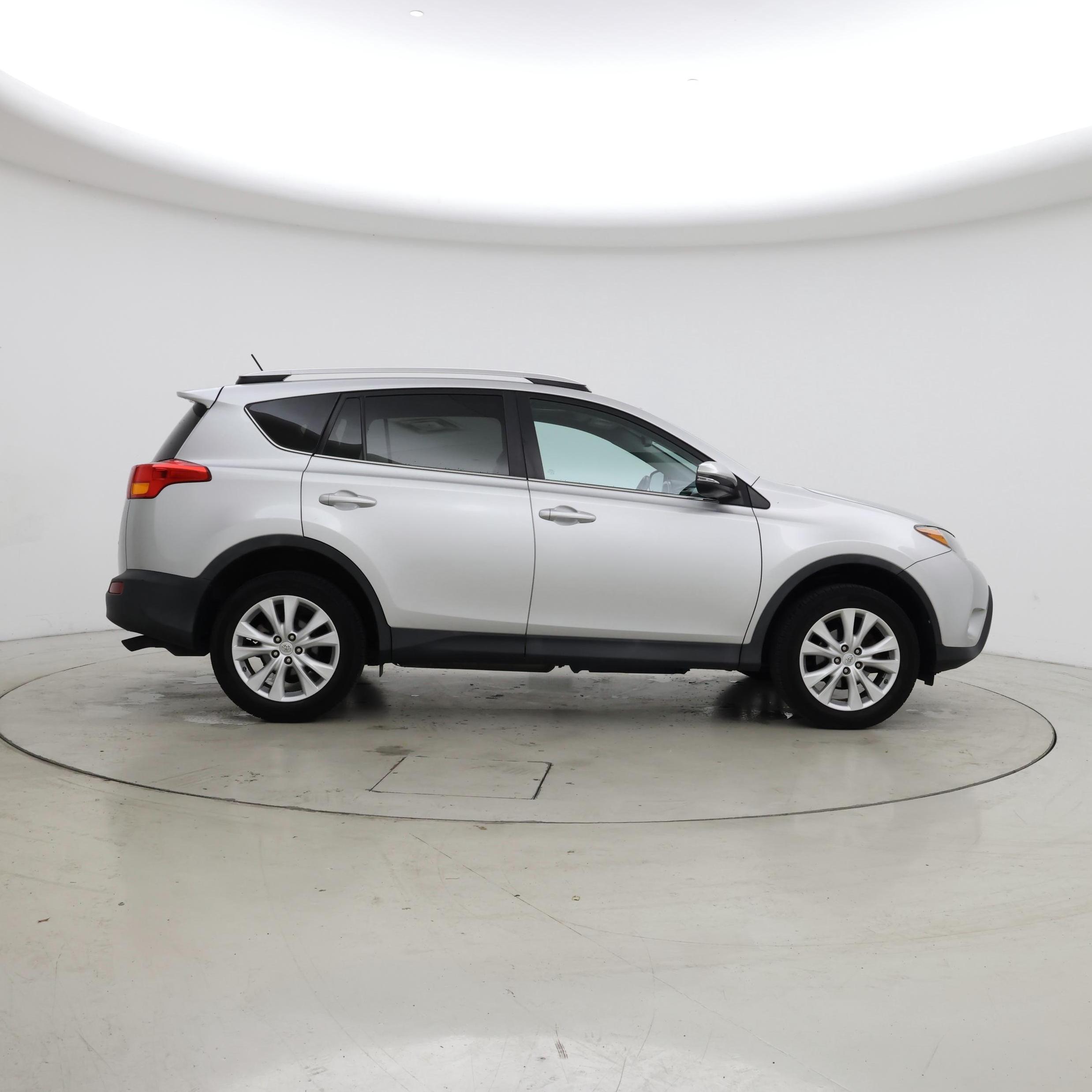 Thumbnail: 2015 Toyota RAV4 - 7