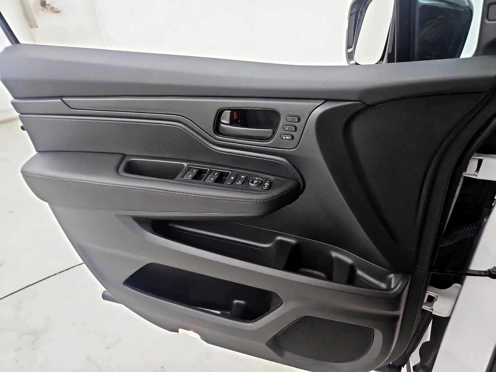 2024 Honda Odyssey SPORT - Photo 13