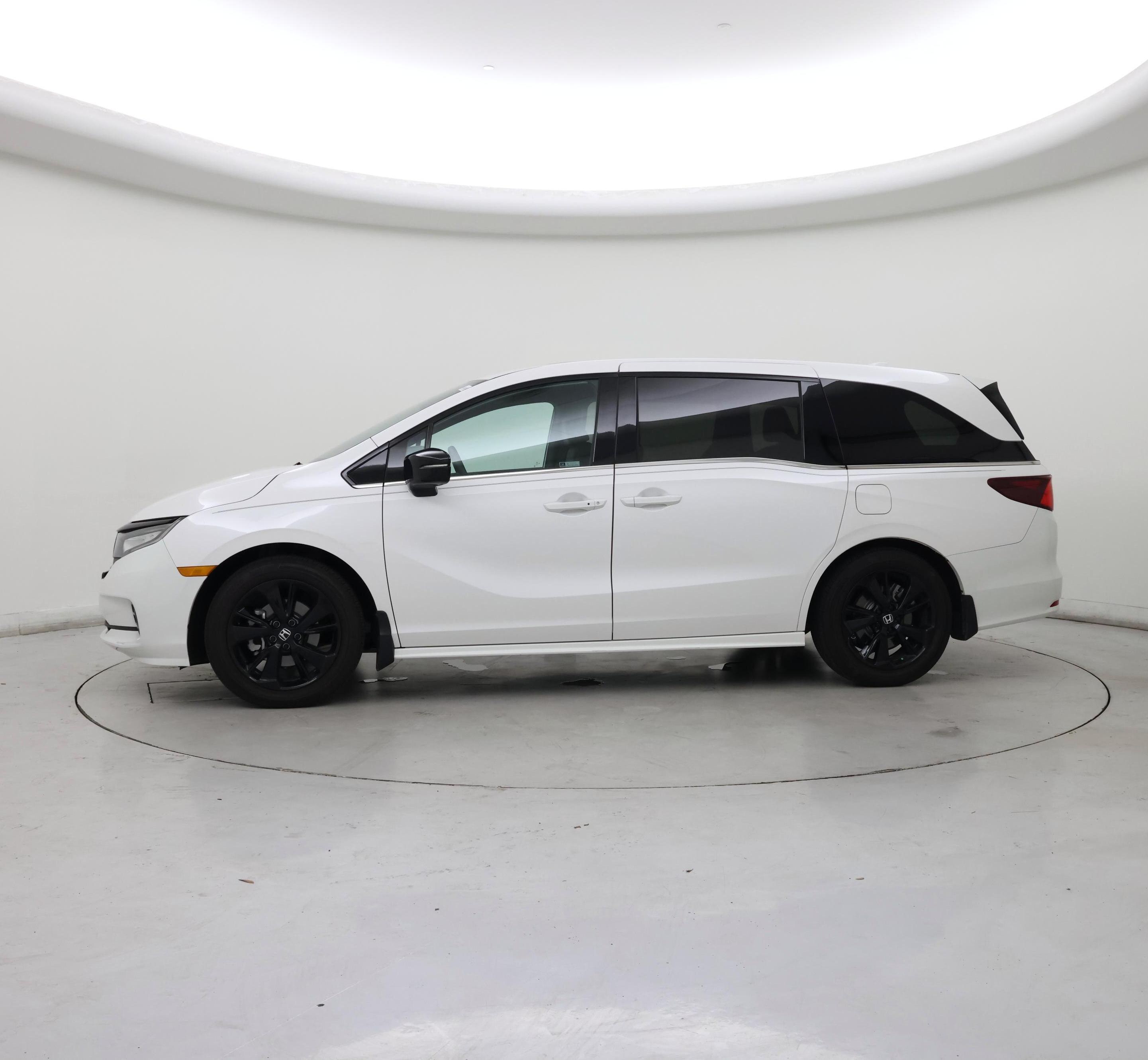 Thumbnail: 2024 Honda Odyssey - 3