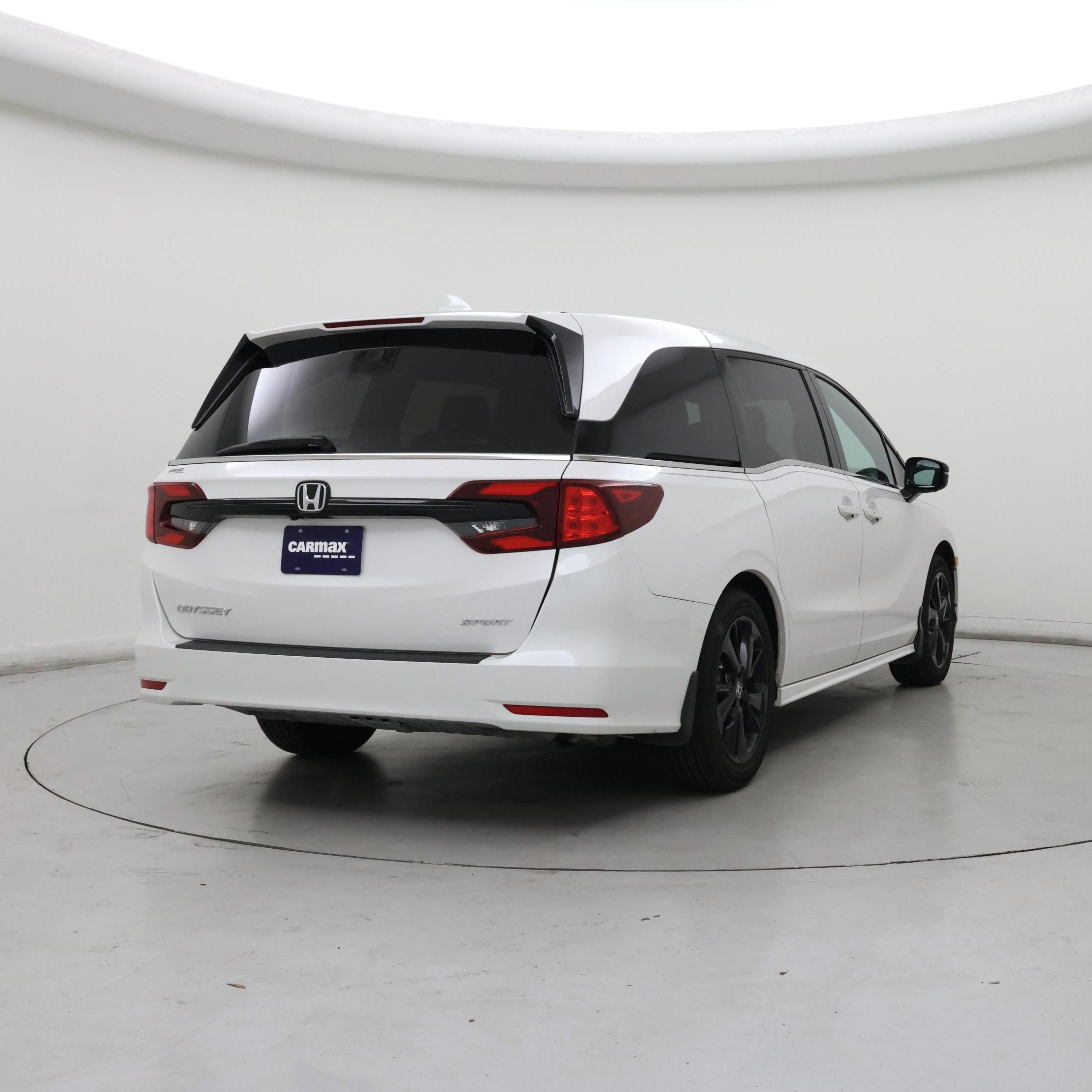 Thumbnail: 2024 Honda Odyssey - 8