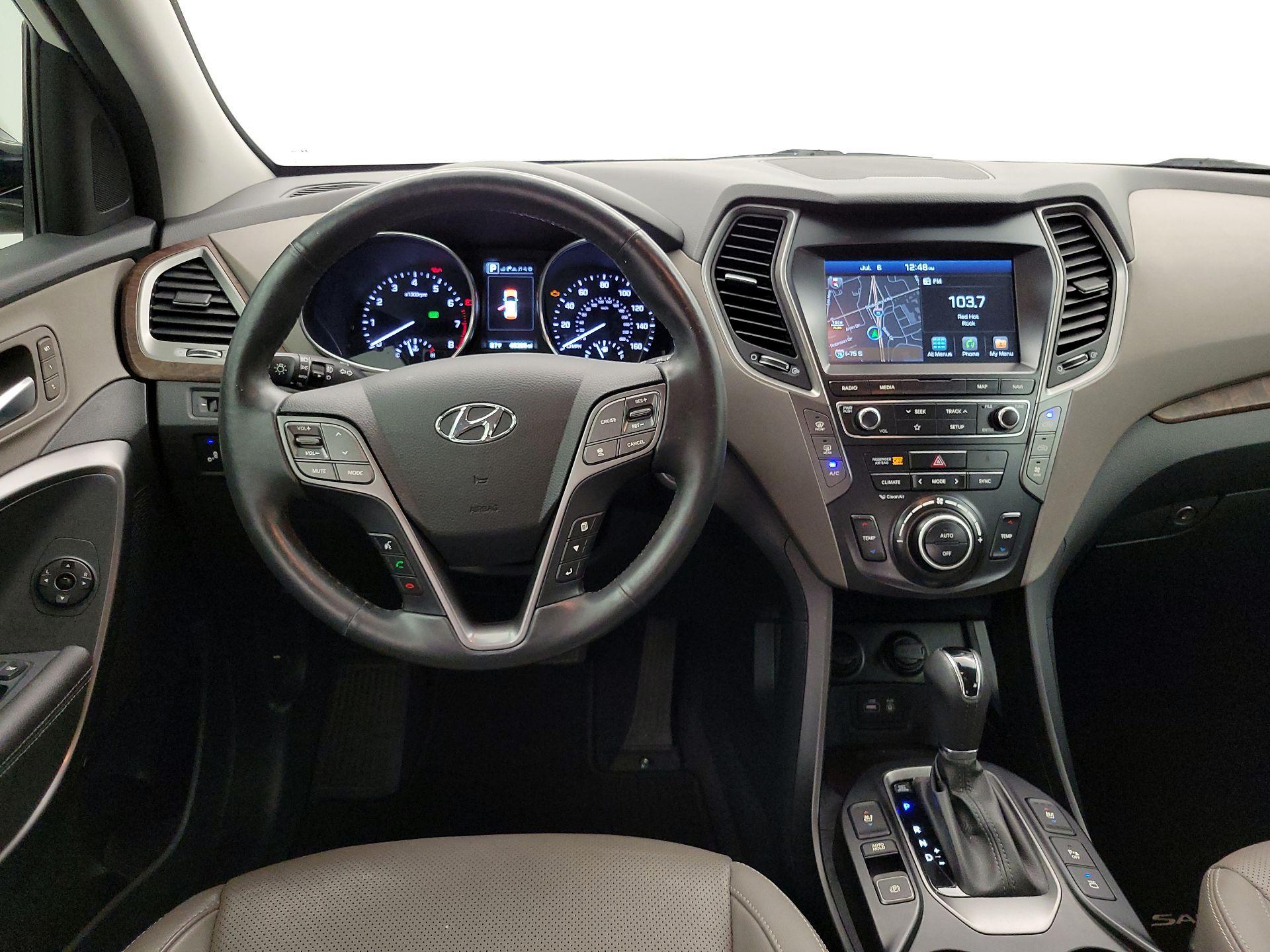 Thumbnail: 2019 Hyundai Santa Fe - 10