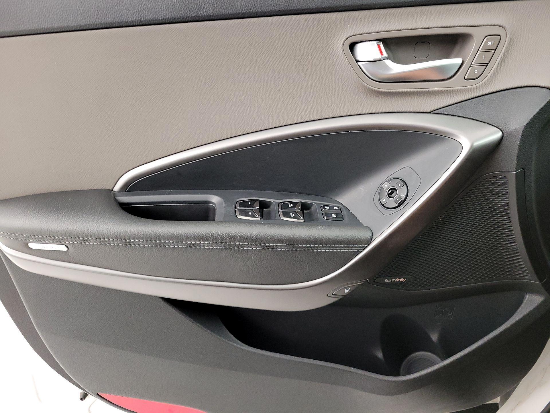 Thumbnail: 2019 Hyundai Santa Fe - 12