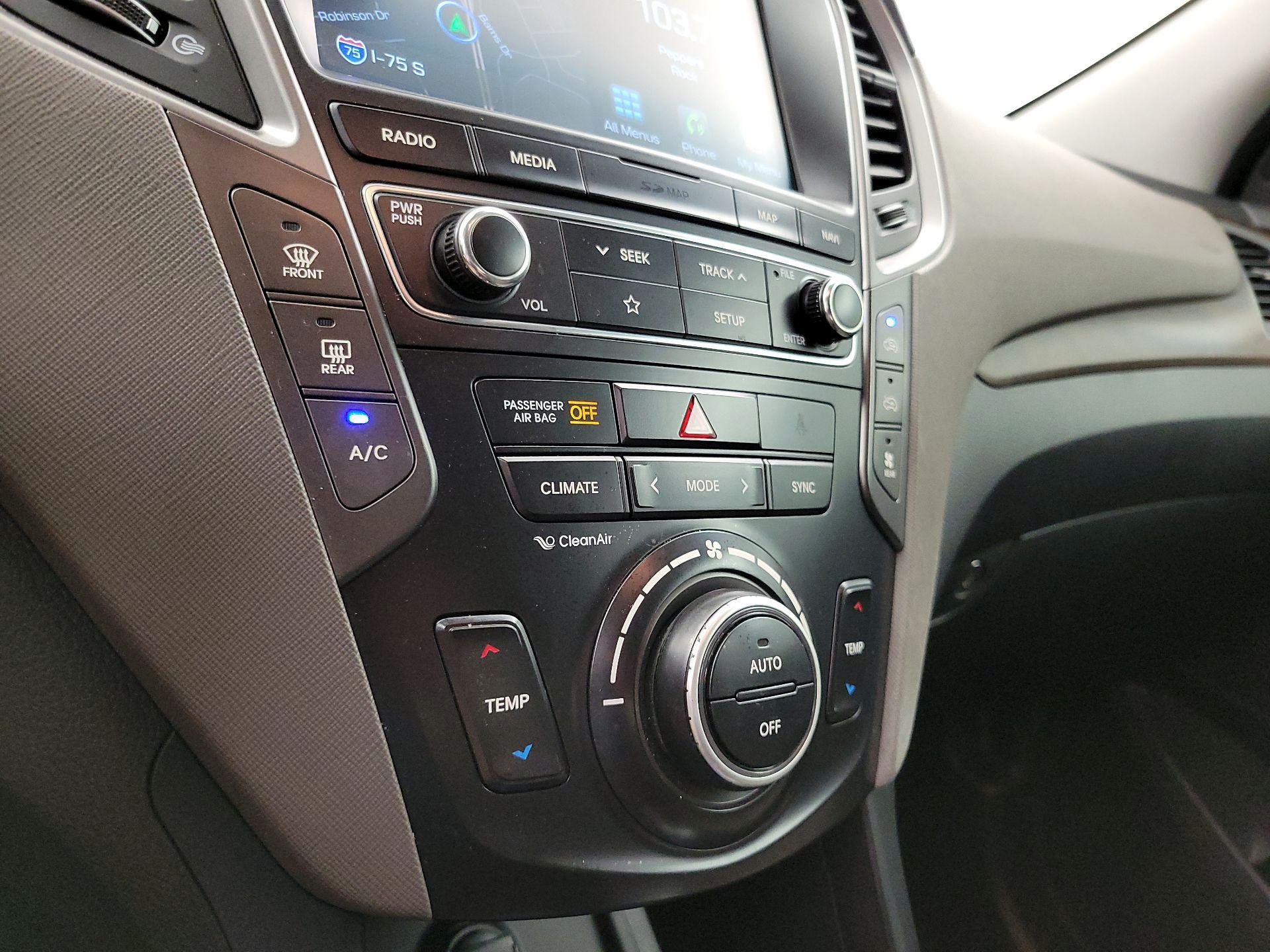 Thumbnail: 2019 Hyundai Santa Fe - 17