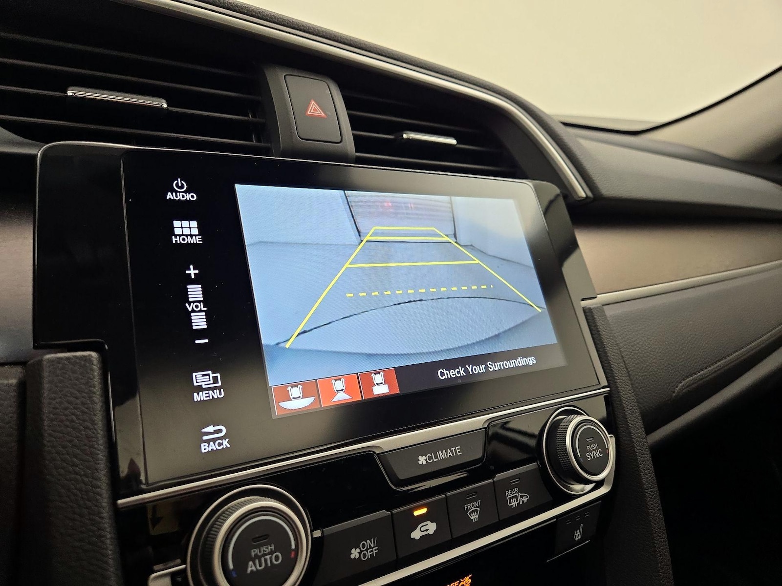 2016 Honda Civic Touring - Photo 16