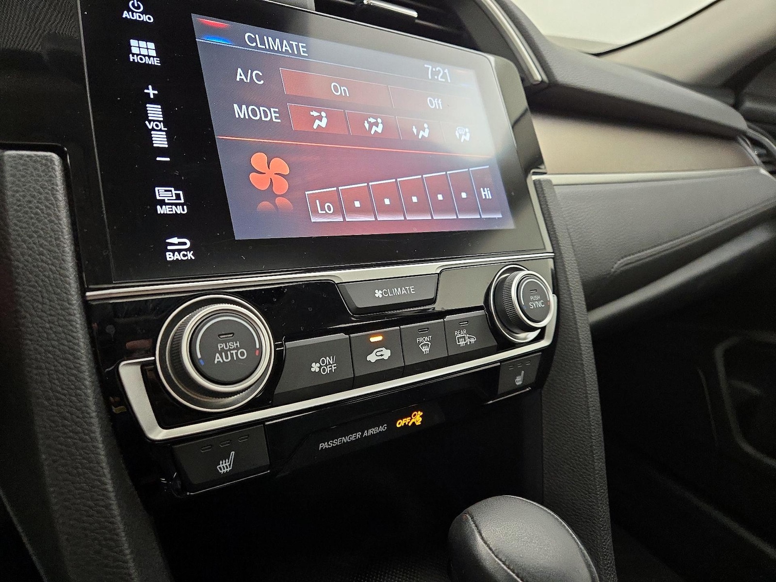 2016 Honda Civic Touring - Photo 18