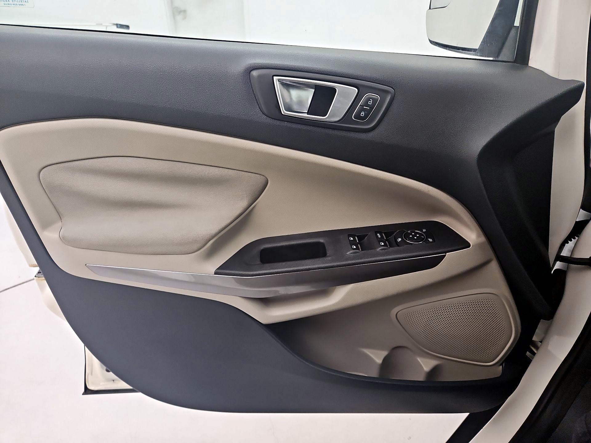 Thumbnail: 2018 Ford EcoSport - 12