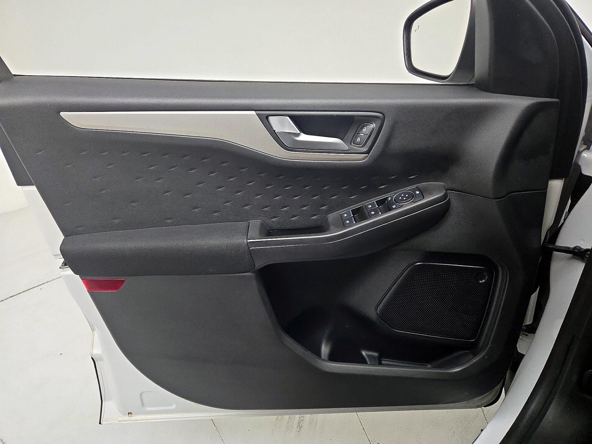 Thumbnail: 2020 Ford Escape - 12