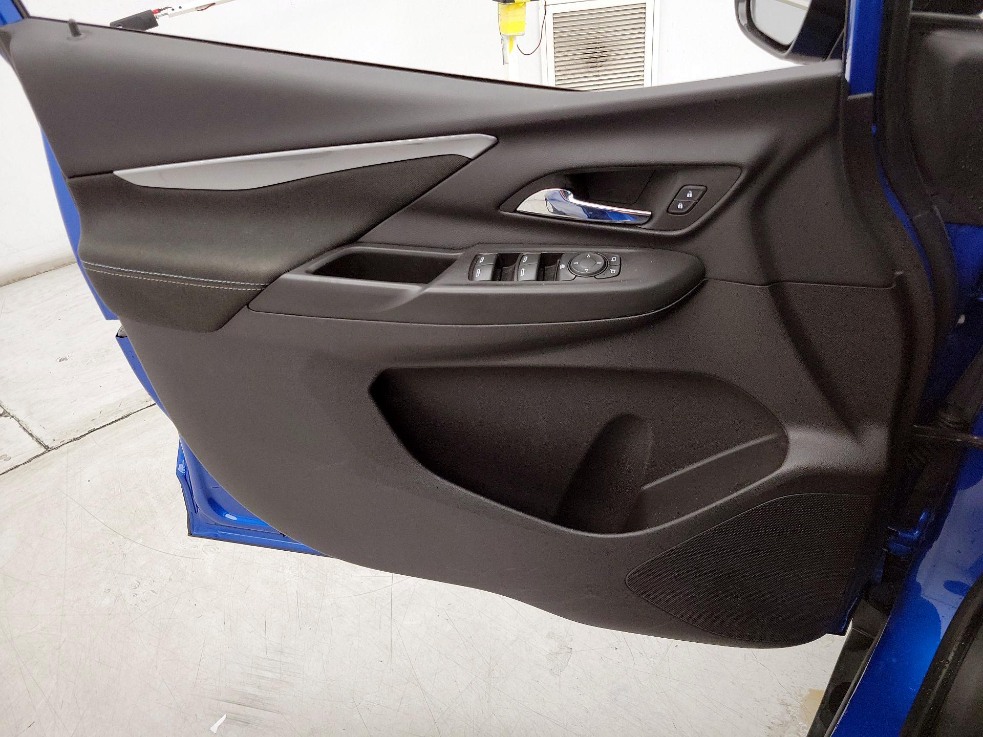 Thumbnail: 2023 Chevrolet Bolt EV - 12