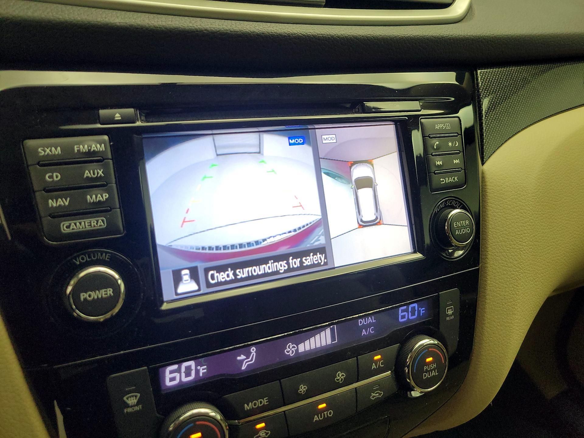 Thumbnail: 2016 Nissan Rogue - 13