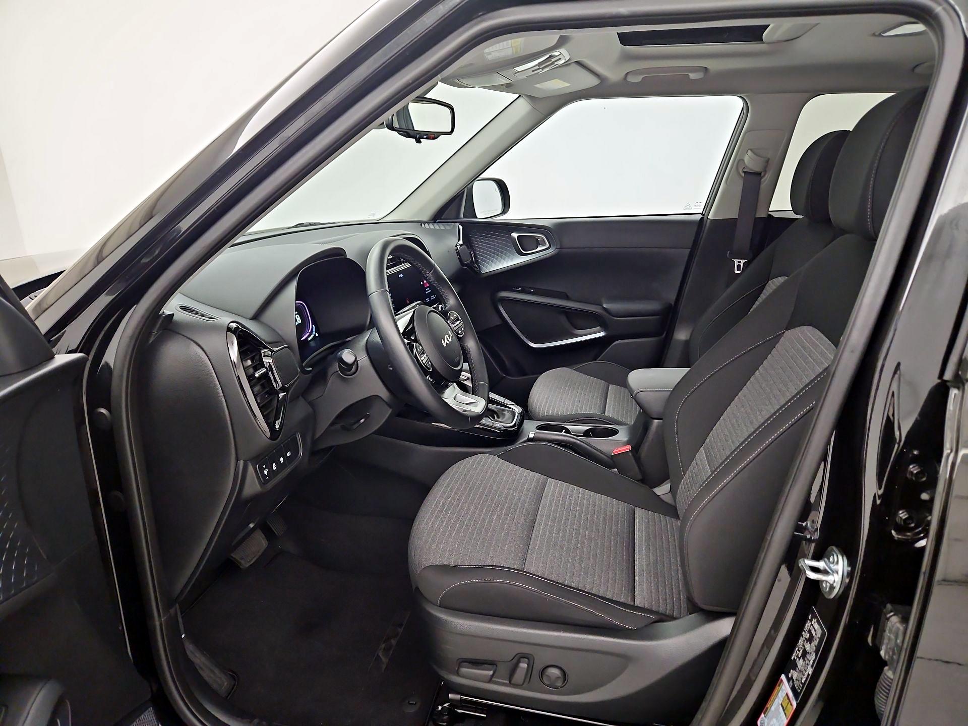 Thumbnail: 2025 Kia Soul - 11
