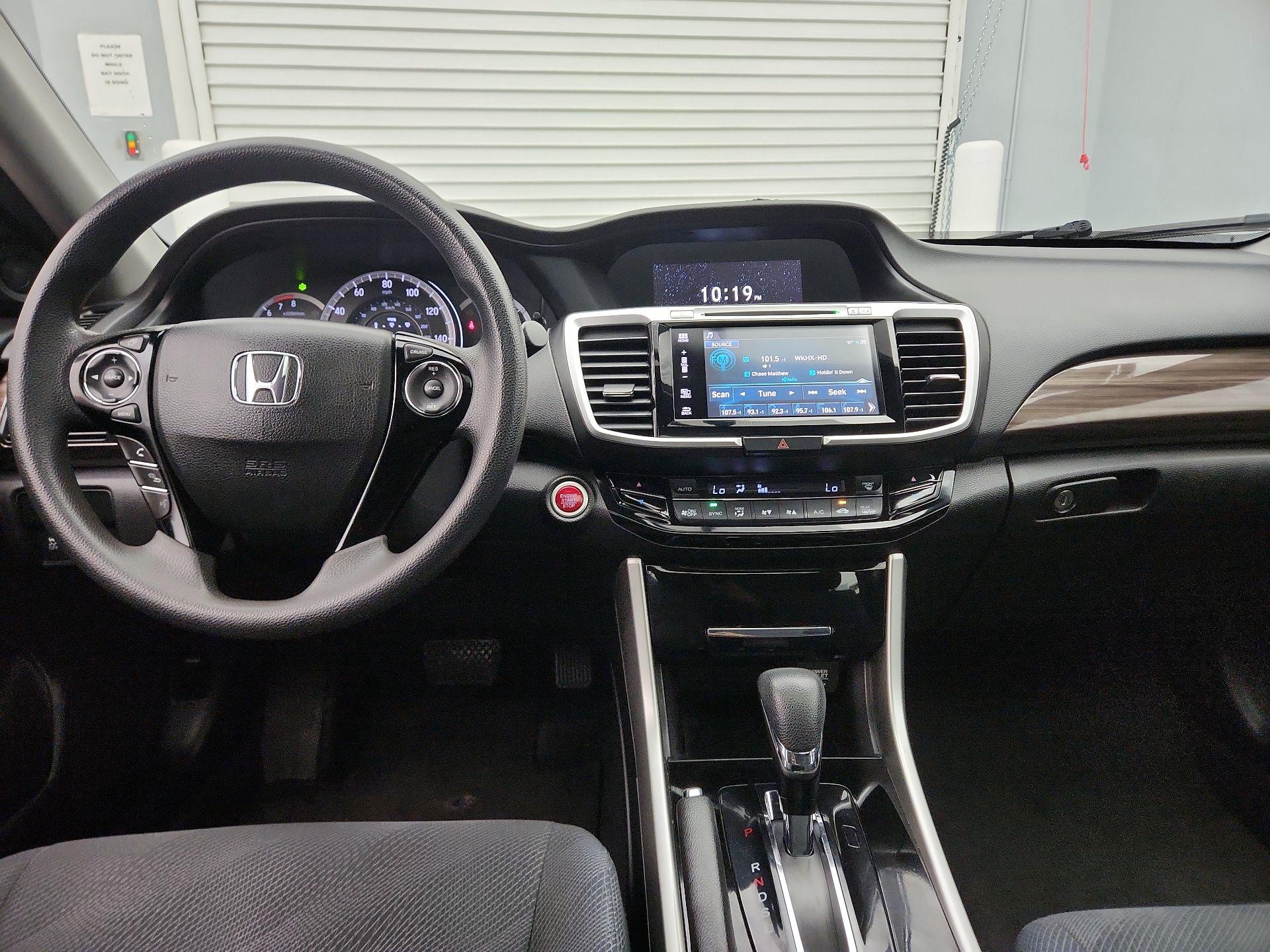 Thumbnail: 2016 Honda Accord - 9