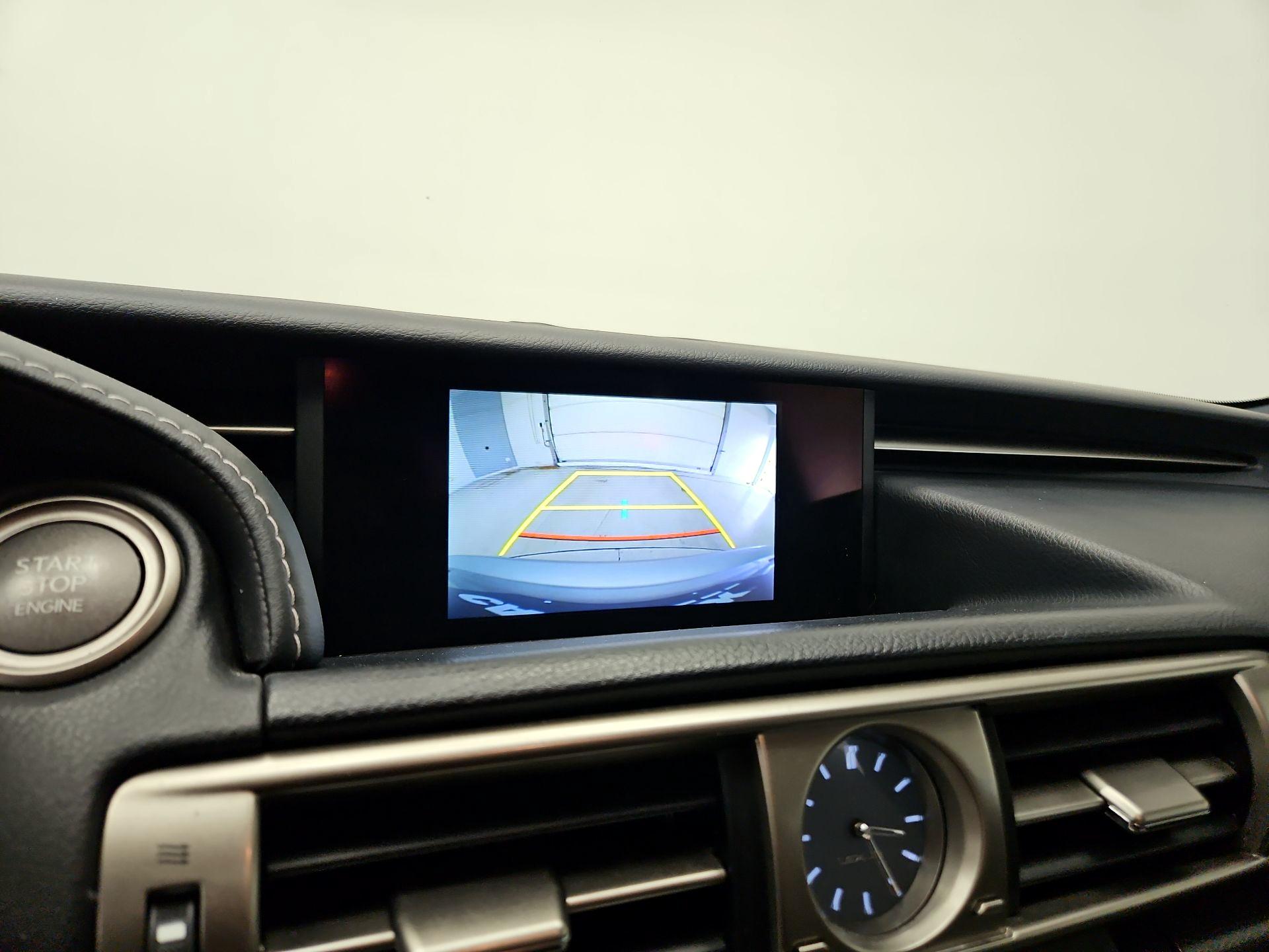 Thumbnail: 2015 Lexus IS - 15
