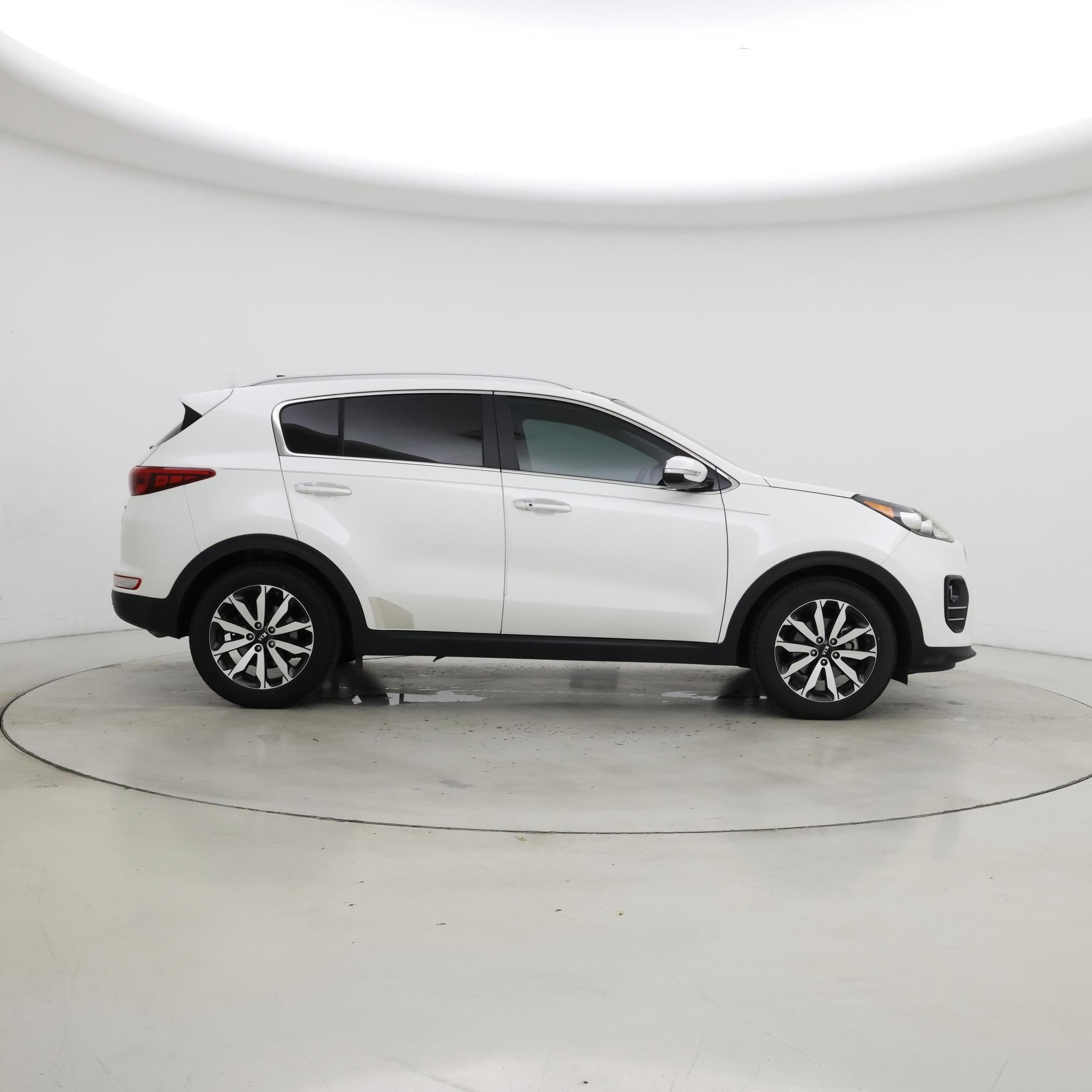 Thumbnail: 2017 Kia Sportage - 7