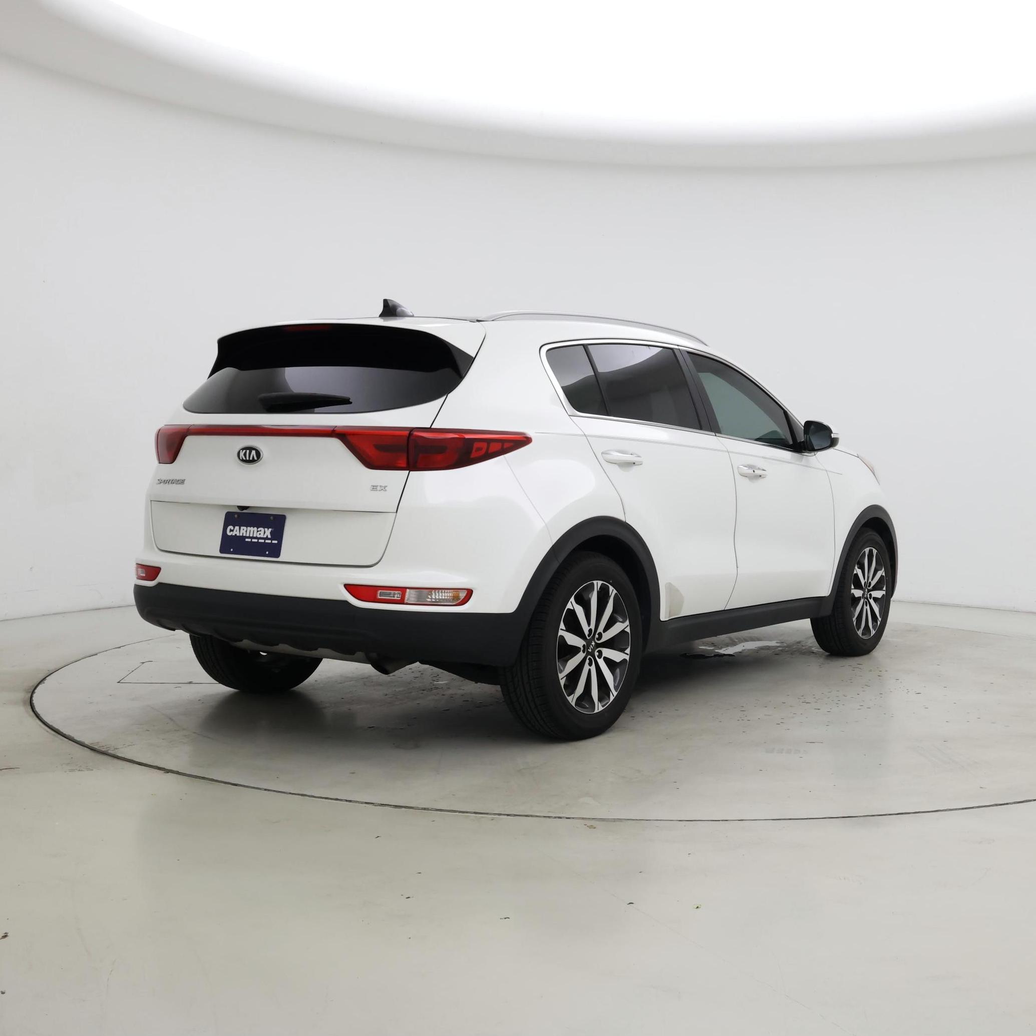 Thumbnail: 2017 Kia Sportage - 8