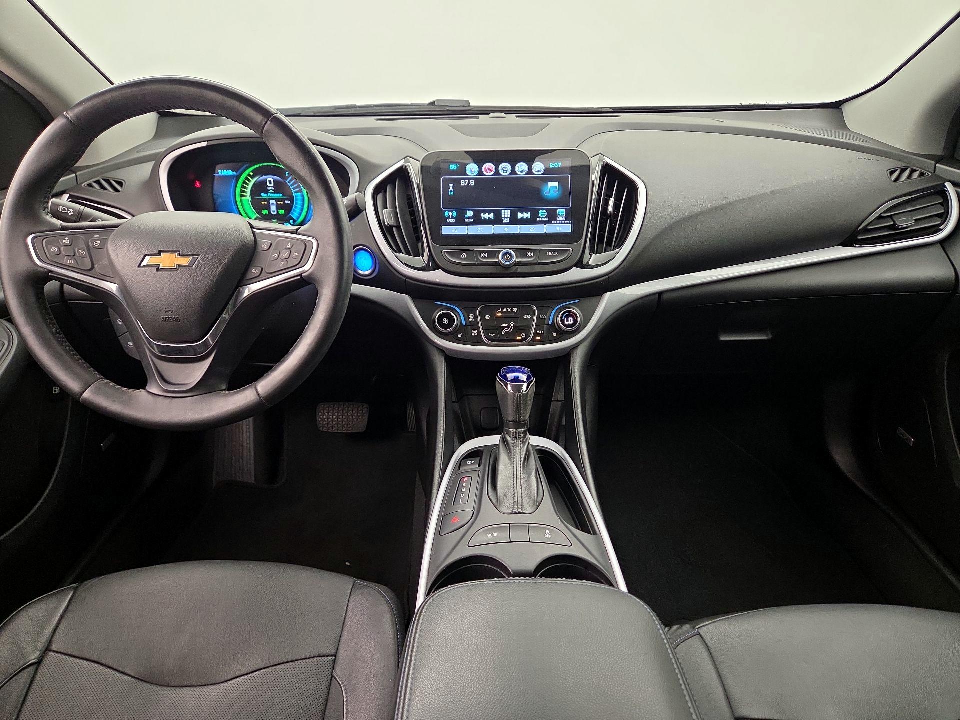 Thumbnail: 2017 Chevrolet Volt - 9