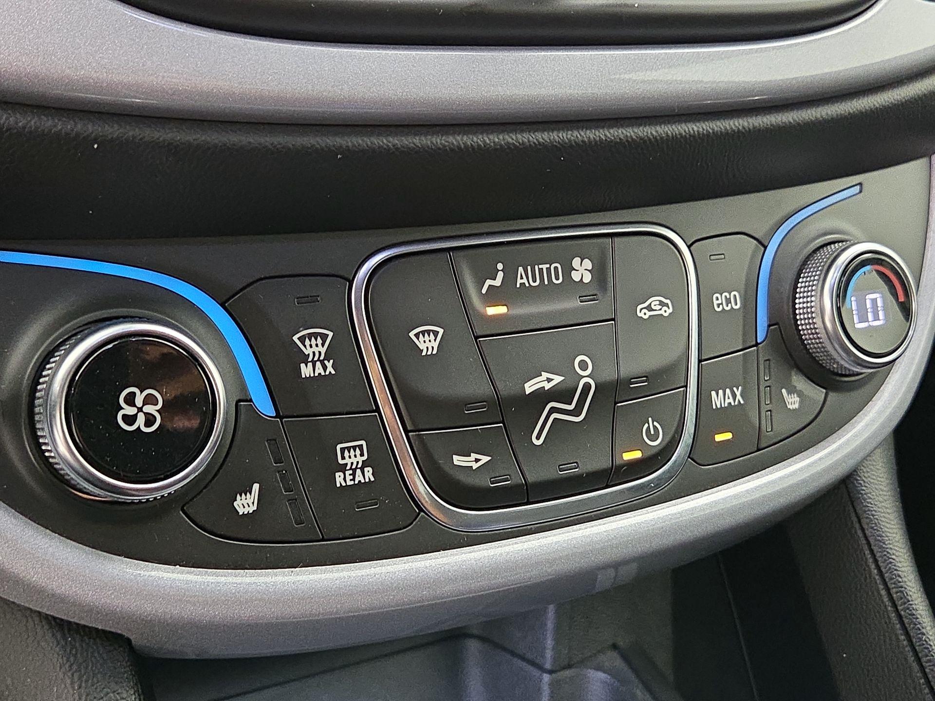 Thumbnail: 2017 Chevrolet Volt - 16
