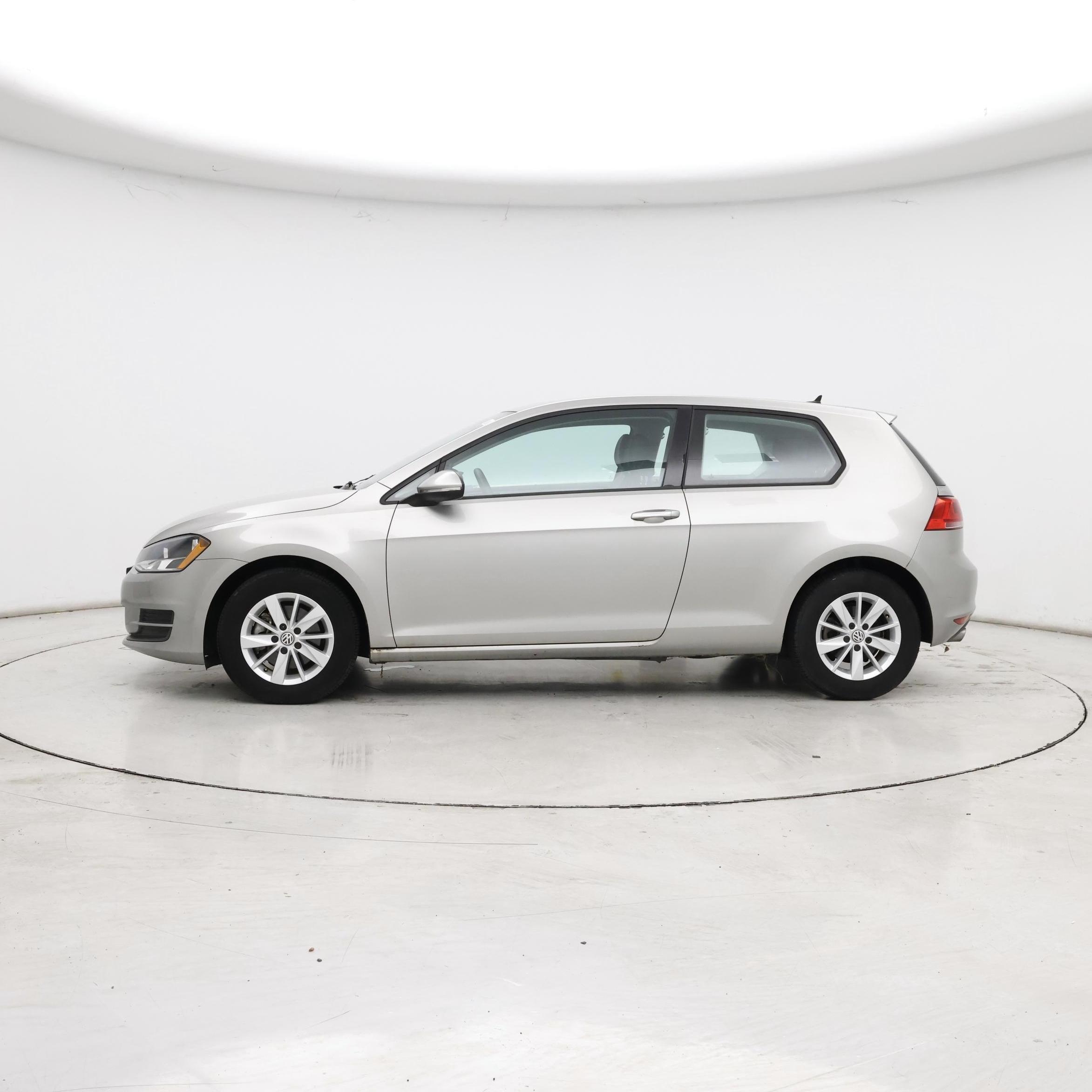 Thumbnail: 2015 Volkswagen Golf - 3