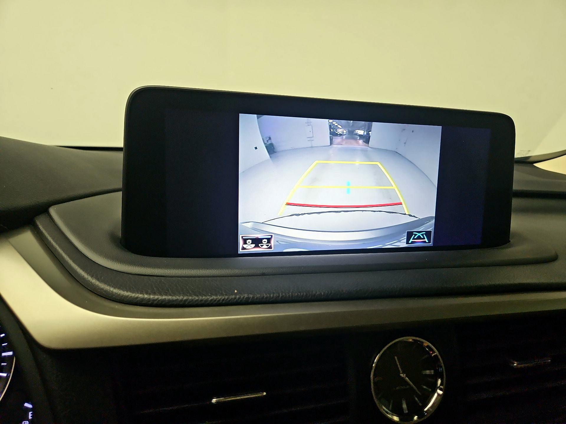 Thumbnail: 2021 Lexus RX - 15