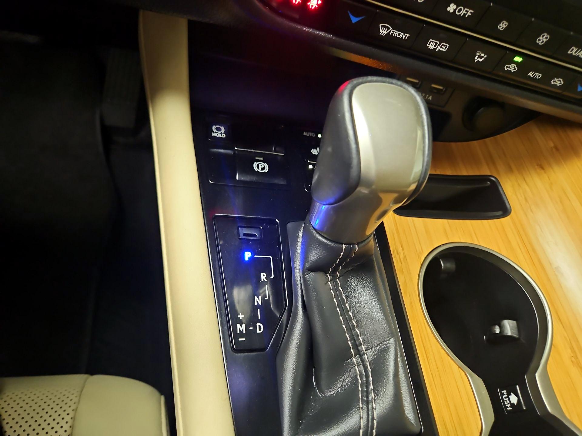 Thumbnail: 2021 Lexus RX - 18