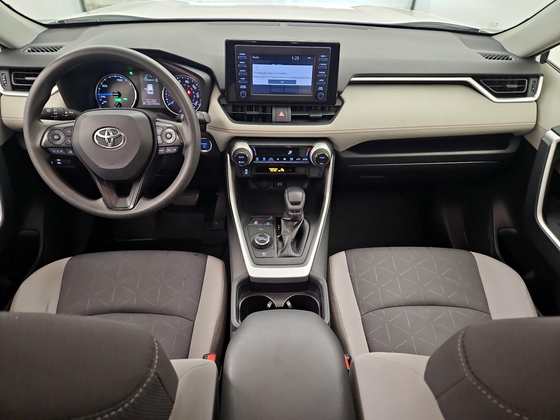 Thumbnail: 2019 Toyota RAV4 - 9