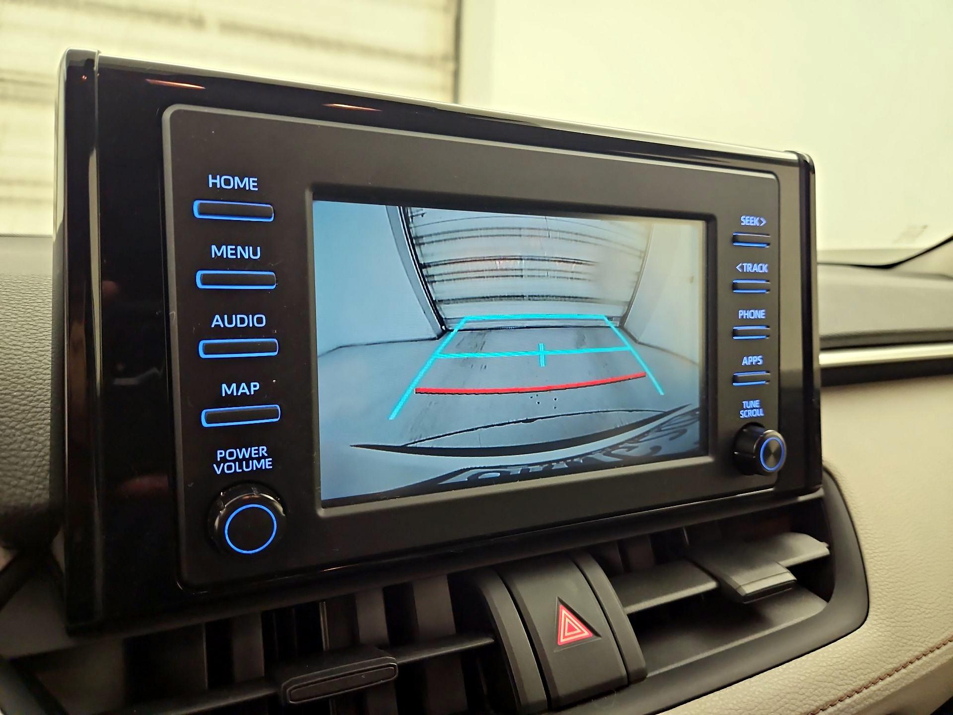 Thumbnail: 2019 Toyota RAV4 - 14