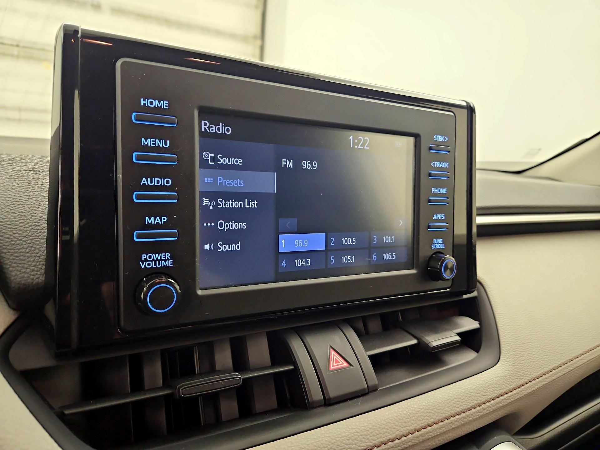 Thumbnail: 2019 Toyota RAV4 - 15