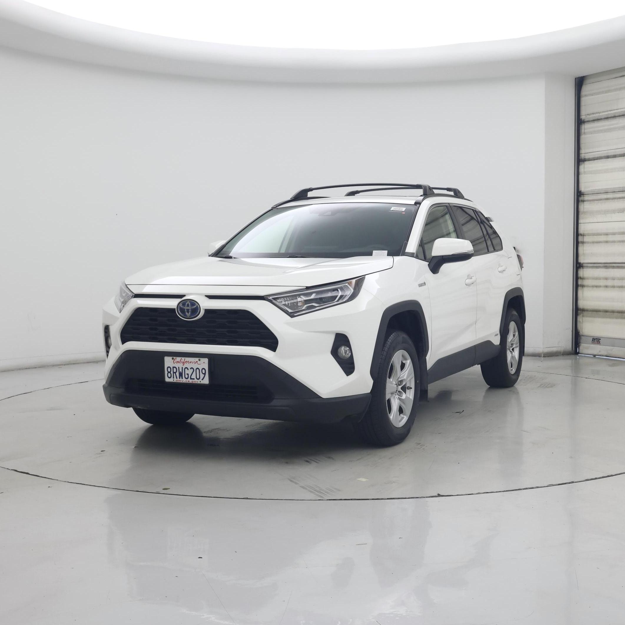 Thumbnail: 2019 Toyota RAV4 - 4