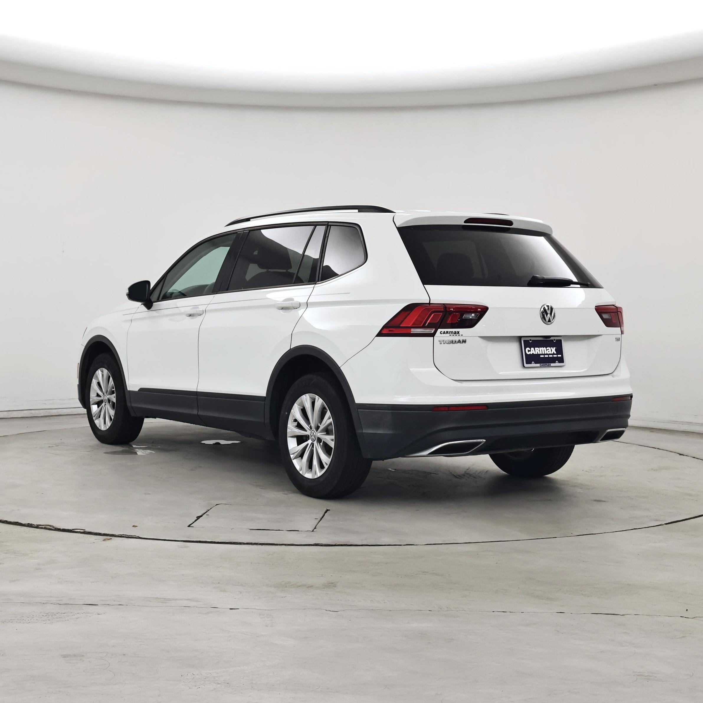 Thumbnail: 2018 Volkswagen Tiguan - 2