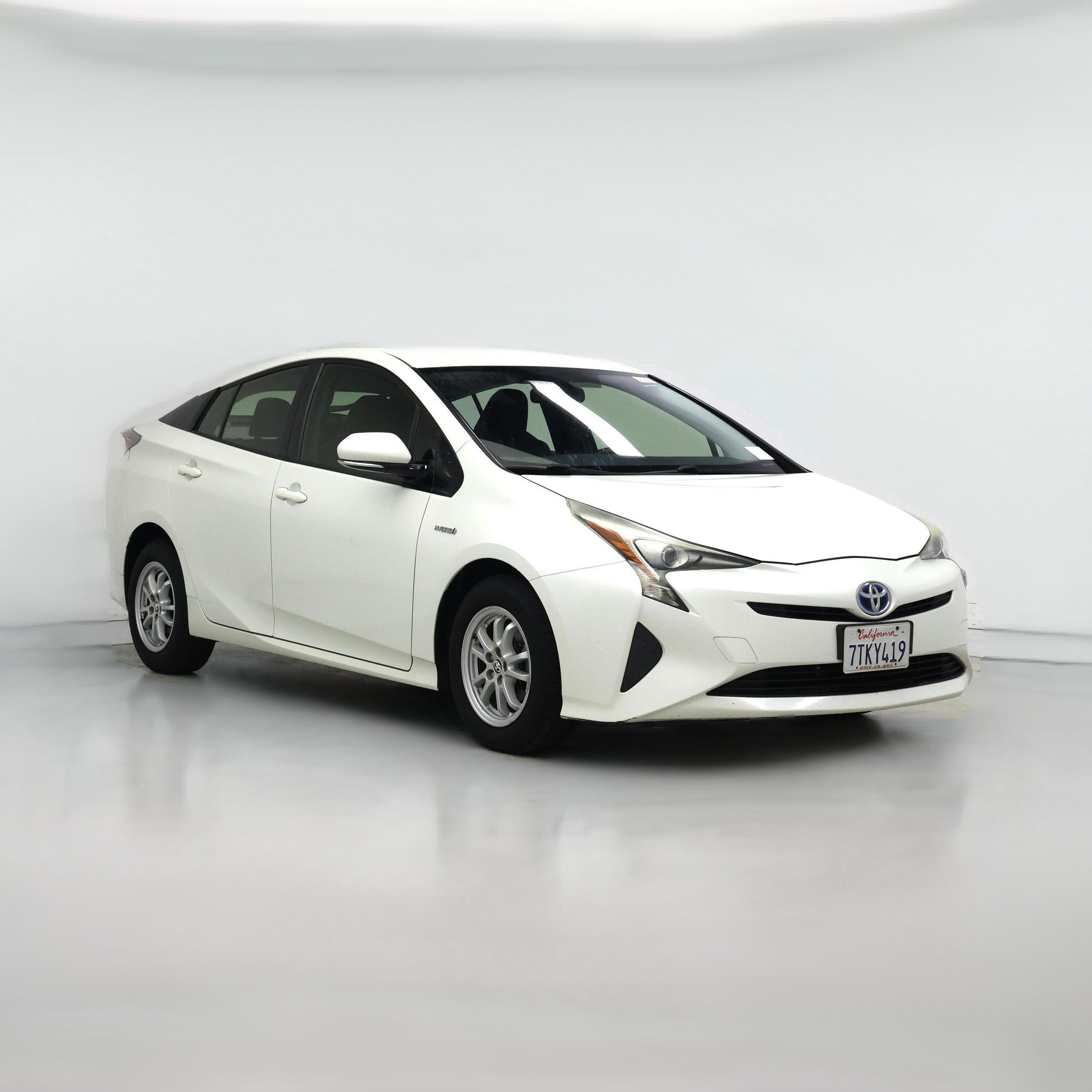 Thumbnail: 2016 Toyota Prius - 1