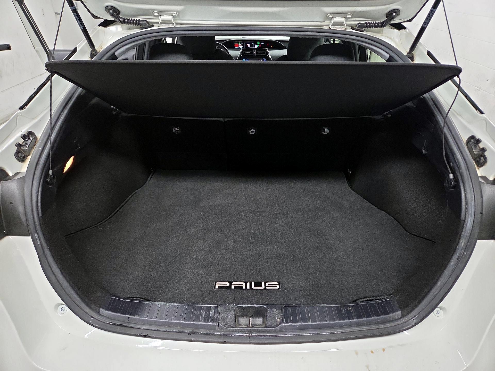 Thumbnail: 2016 Toyota Prius - 19