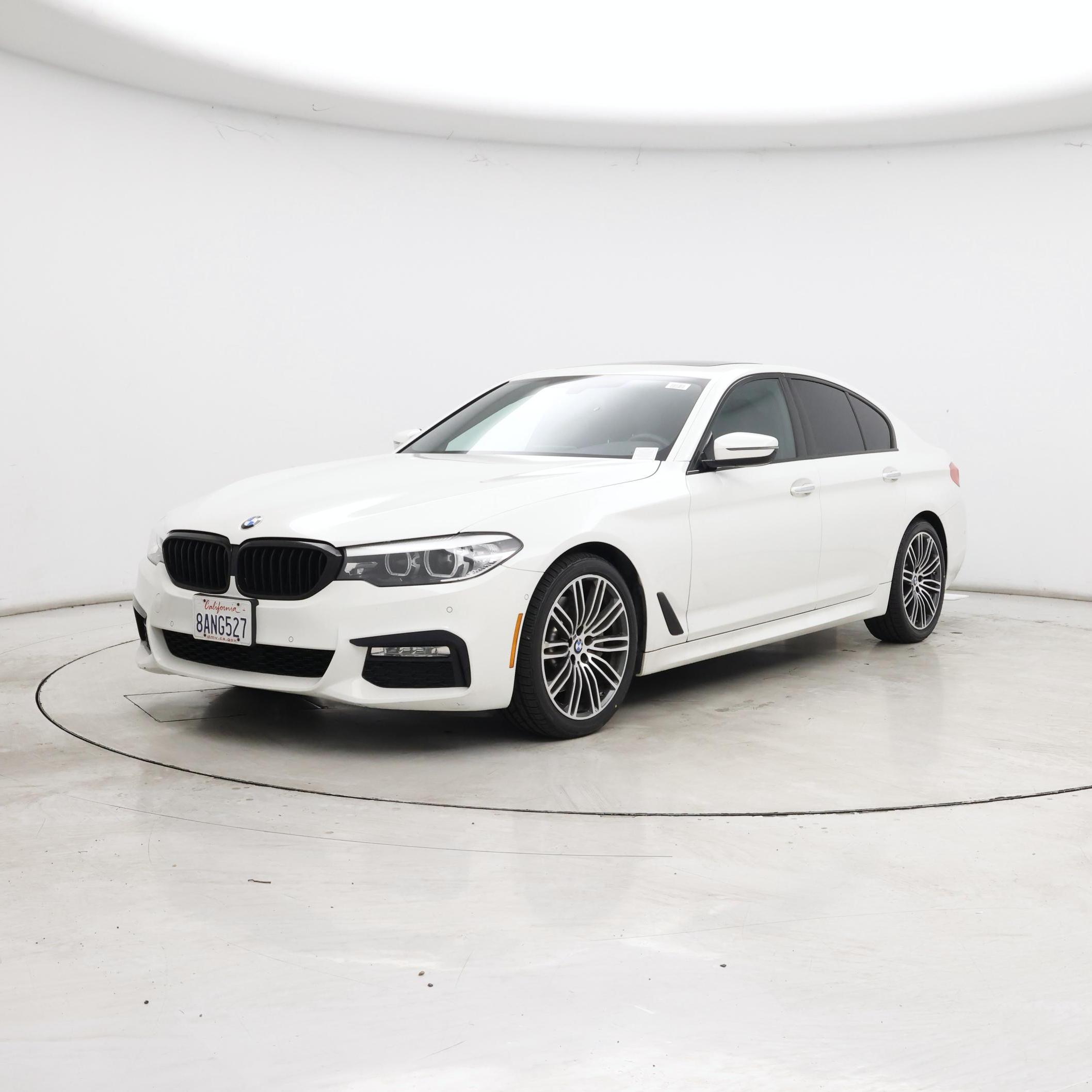 Thumbnail: 2018 BMW 5 Series - 4