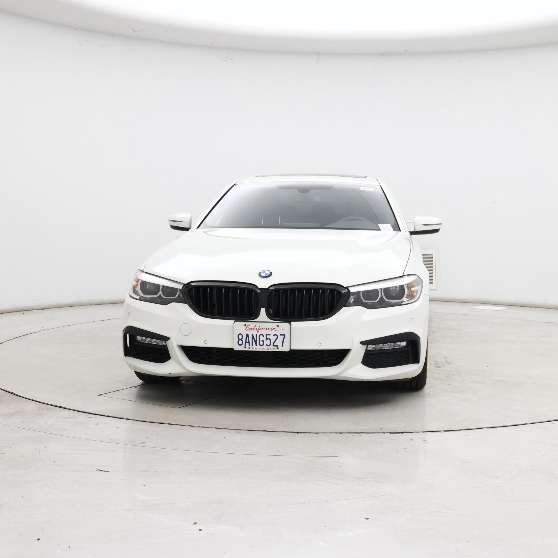 Thumbnail: 2018 BMW 5 Series - 5