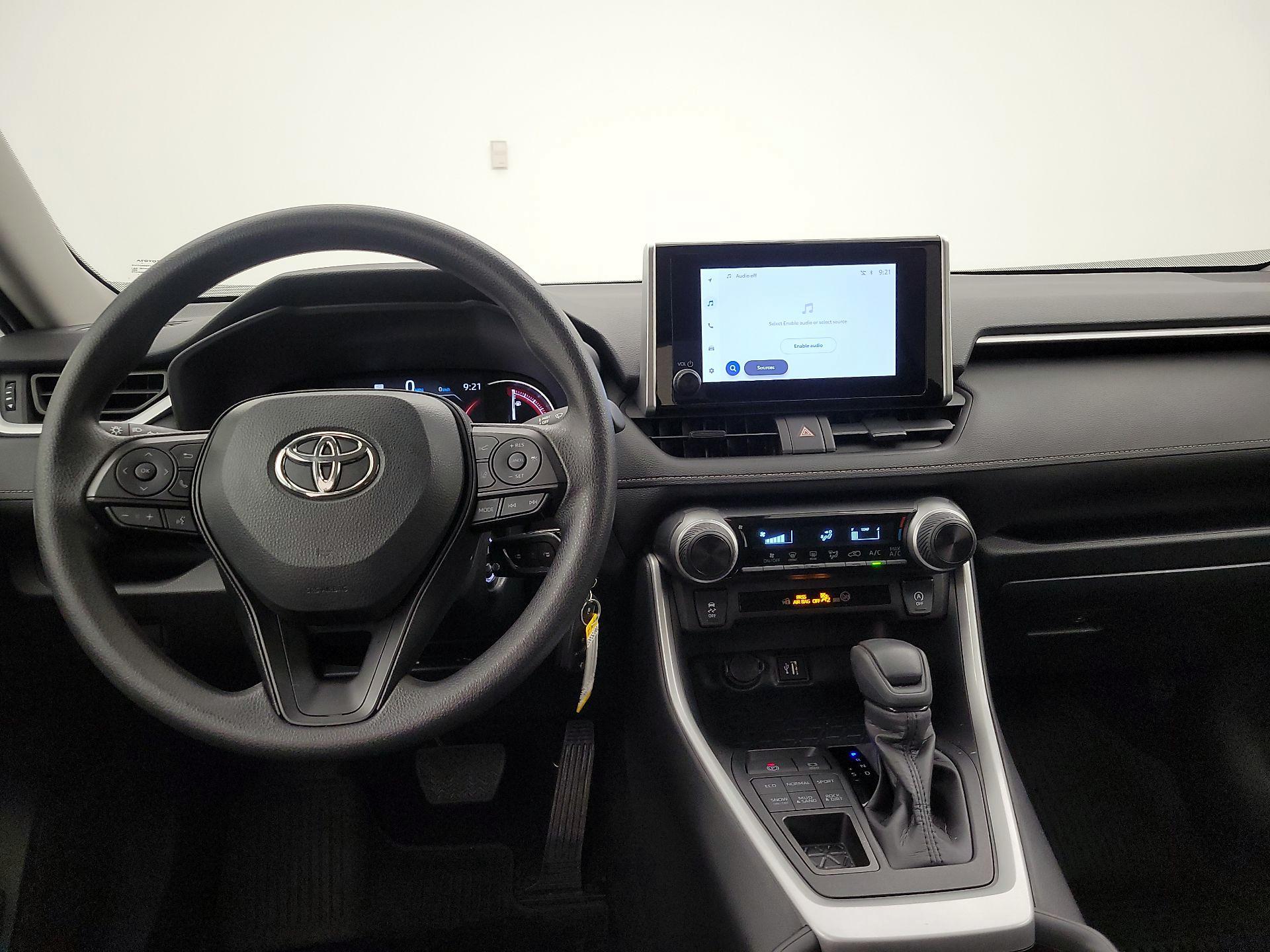 Thumbnail: 2025 Toyota RAV4 - 9
