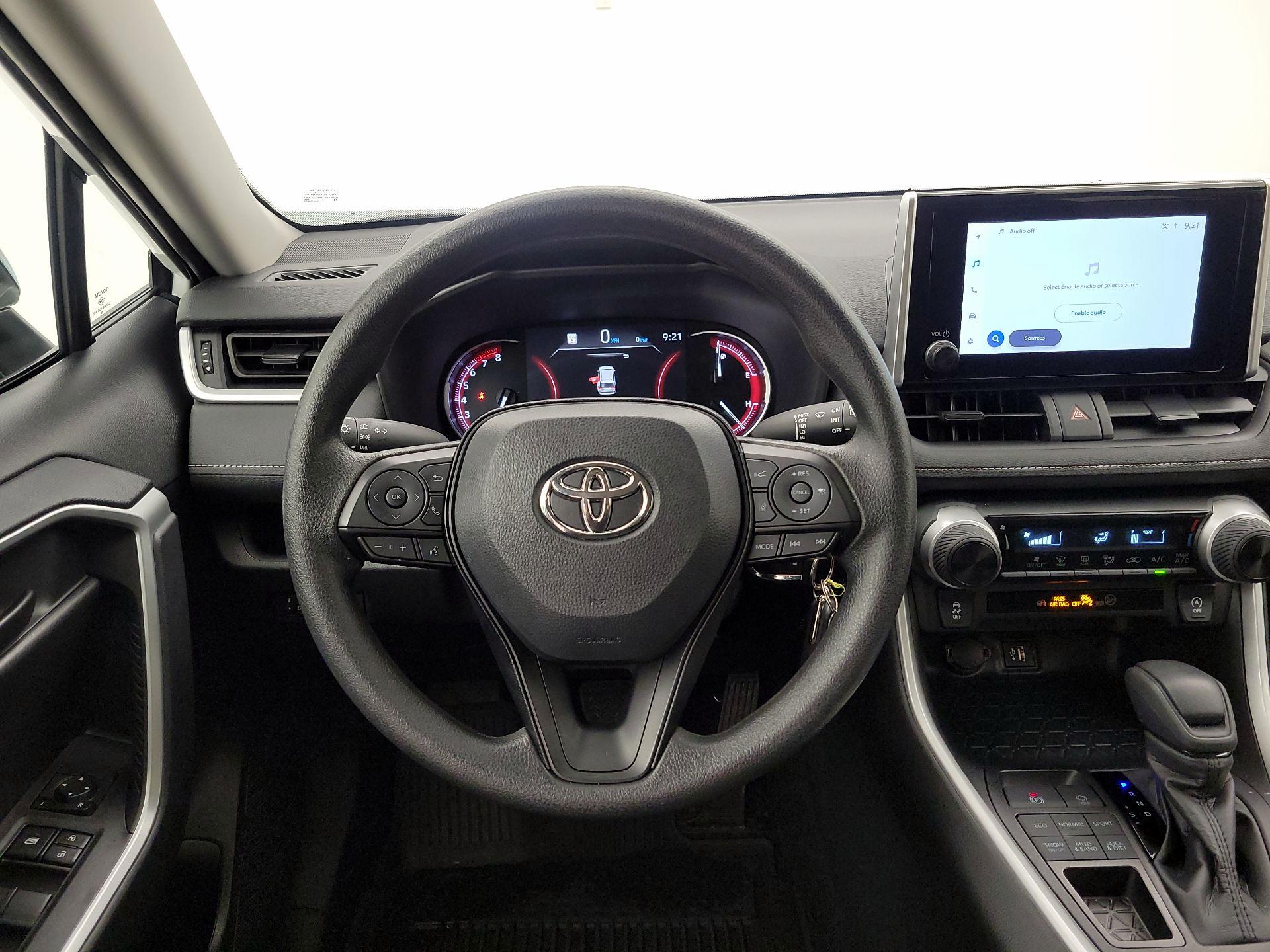 Thumbnail: 2025 Toyota RAV4 - 10