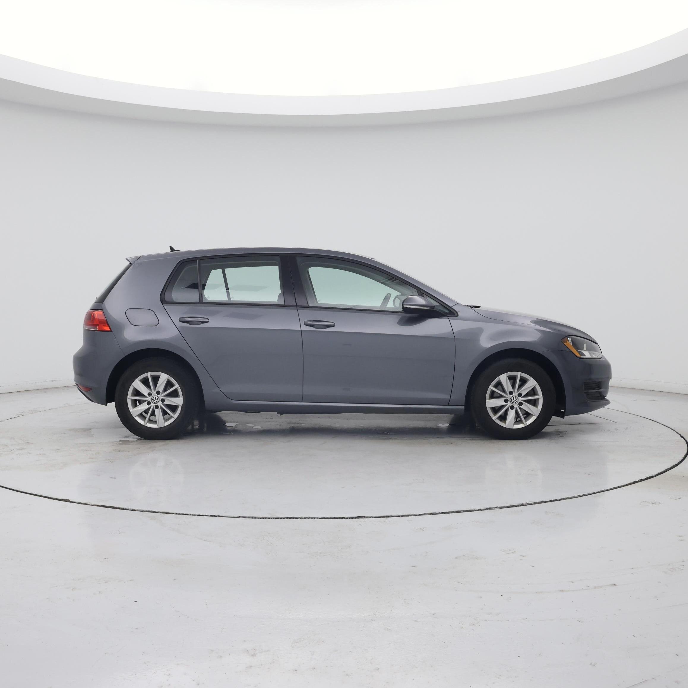 Thumbnail: 2016 Volkswagen Golf - 7