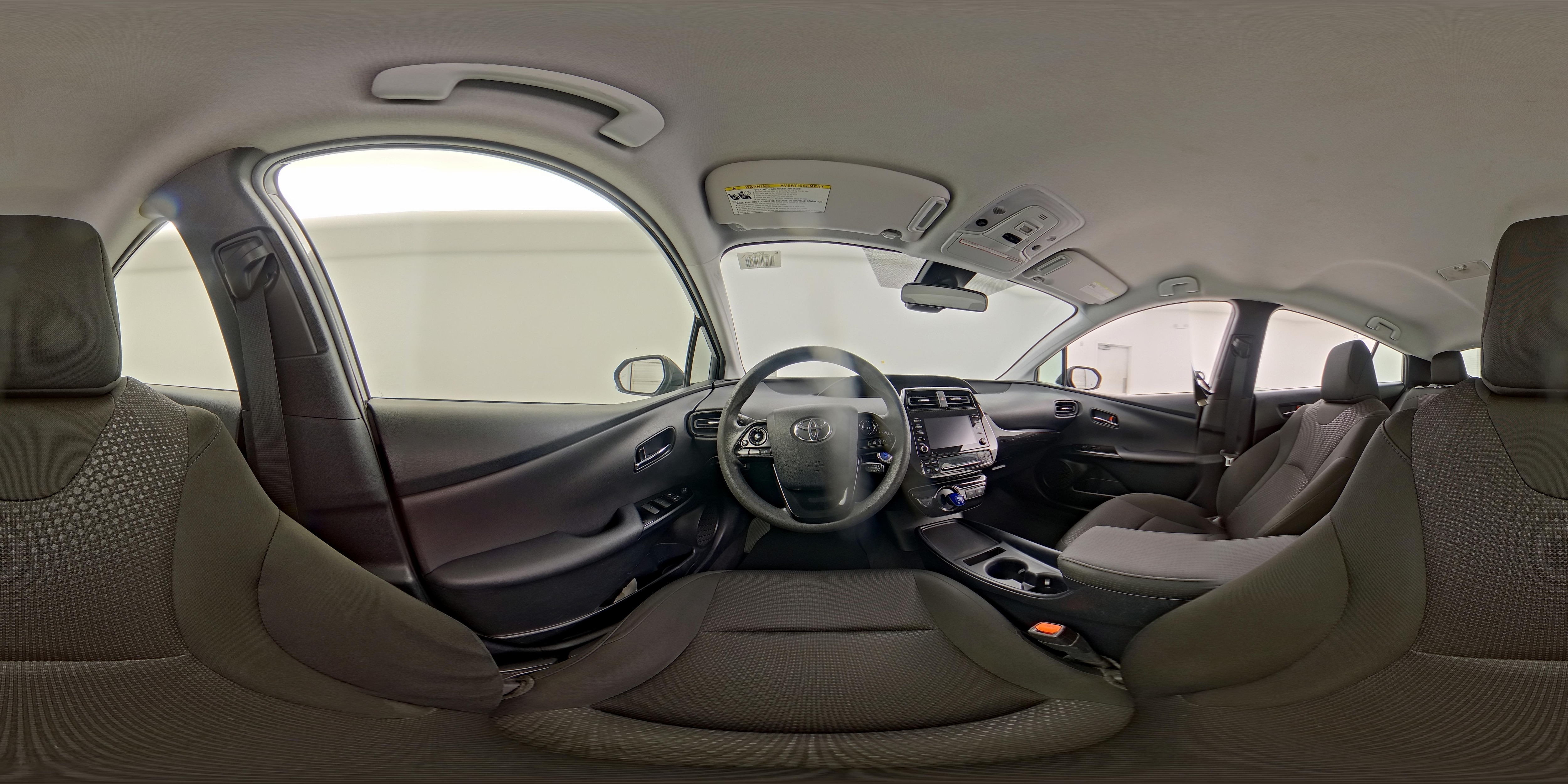 2021 Toyota Prius LE - Photo 27