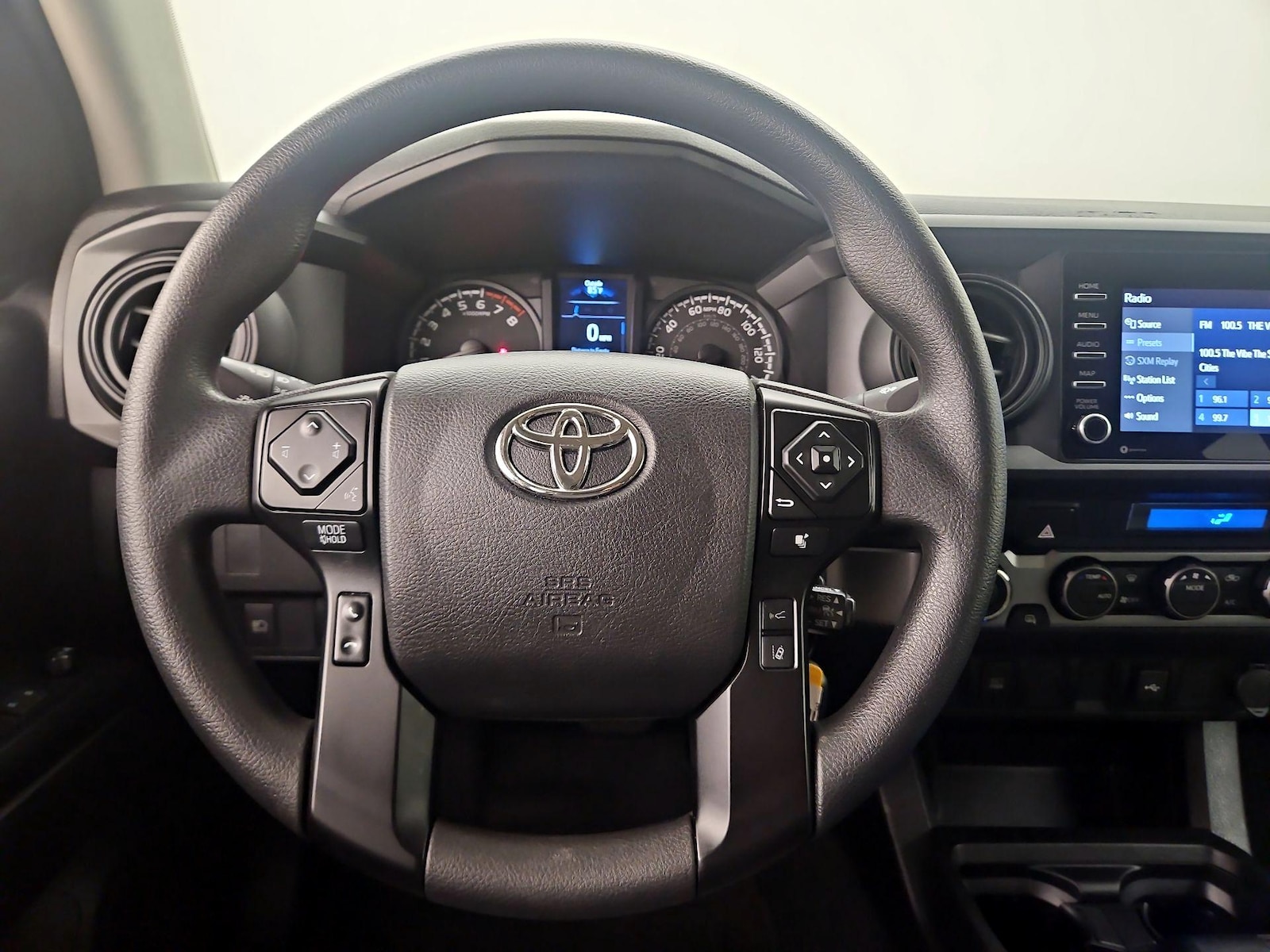 2022 Toyota Tacoma SR - Photo 11