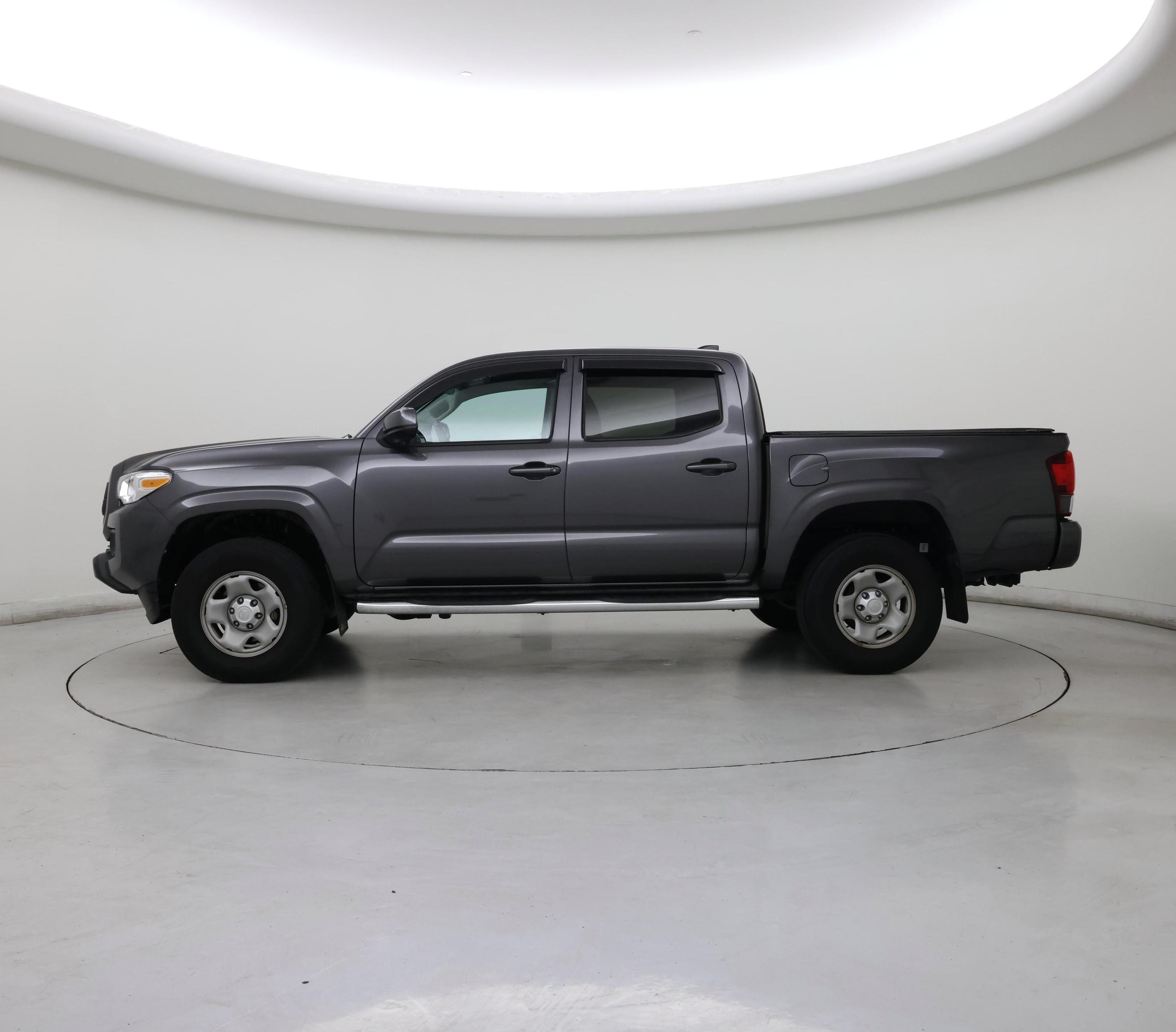 Thumbnail: 2022 Toyota Tacoma - 3