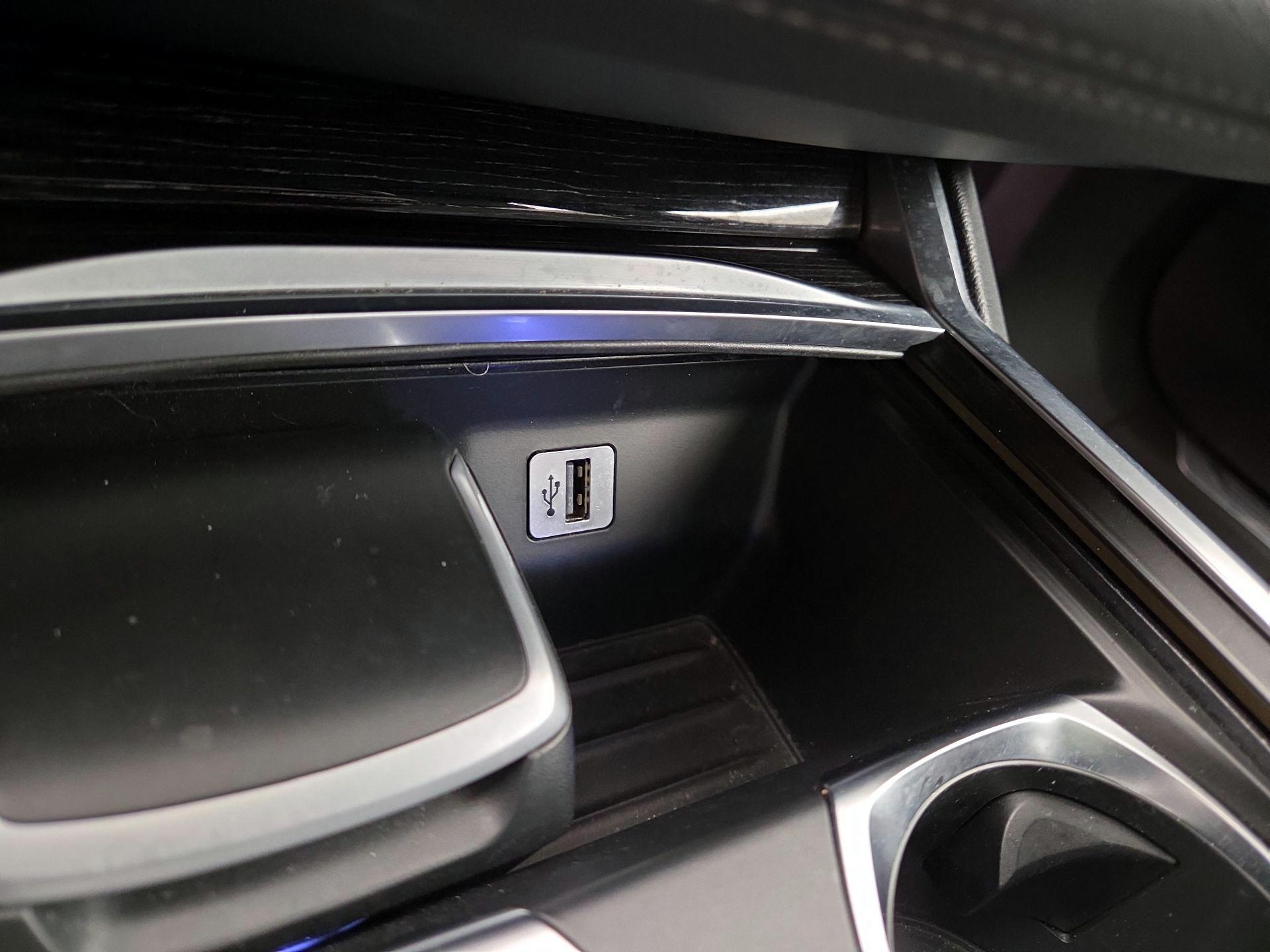 Thumbnail: 2017 BMW 7 Series - 19