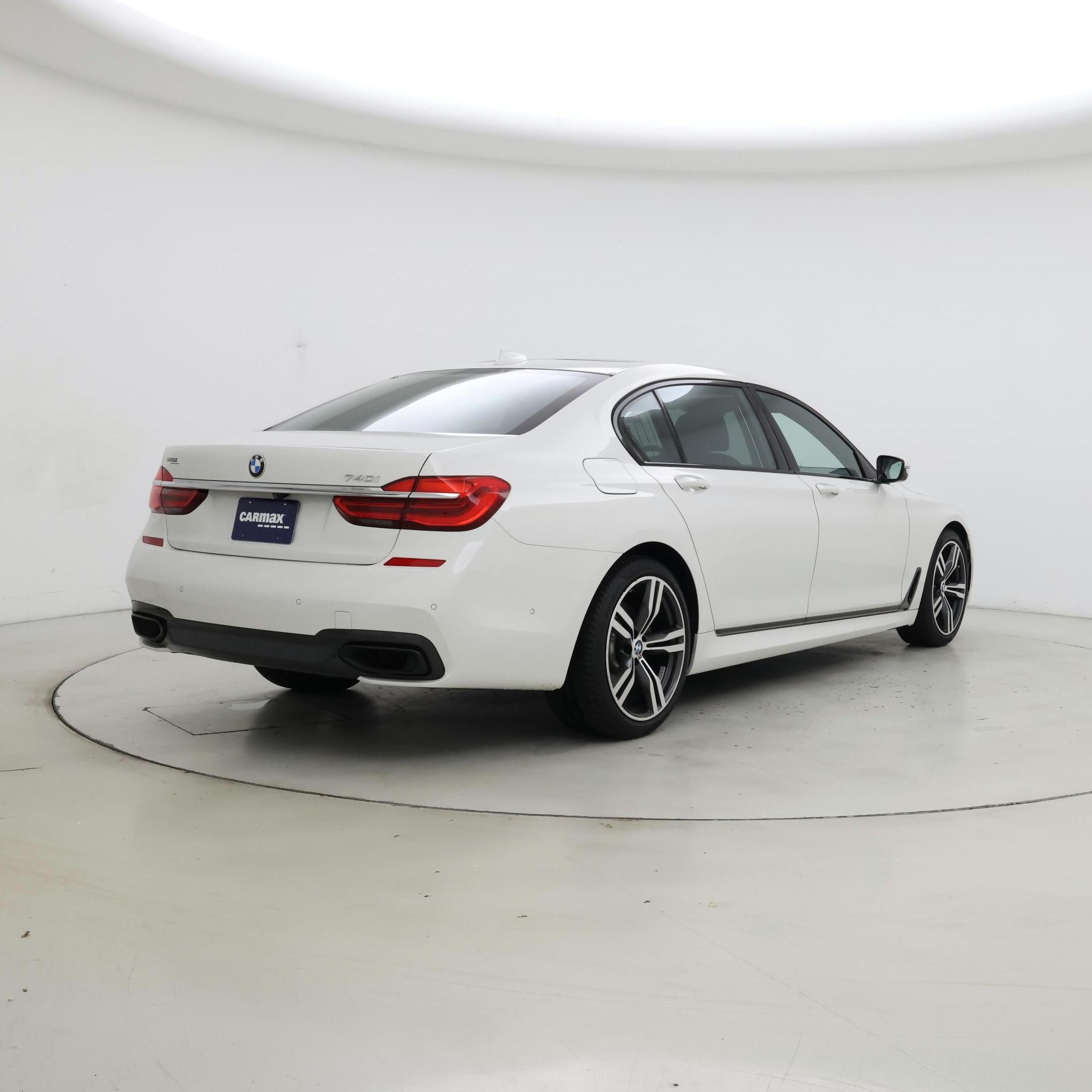 Thumbnail: 2017 BMW 7 Series - 8